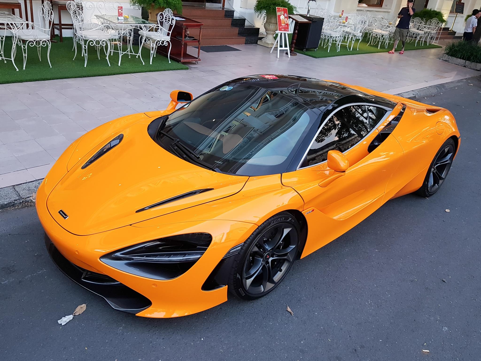 Bo doi sieu xe McLaren 720S xuong pho anh 9
