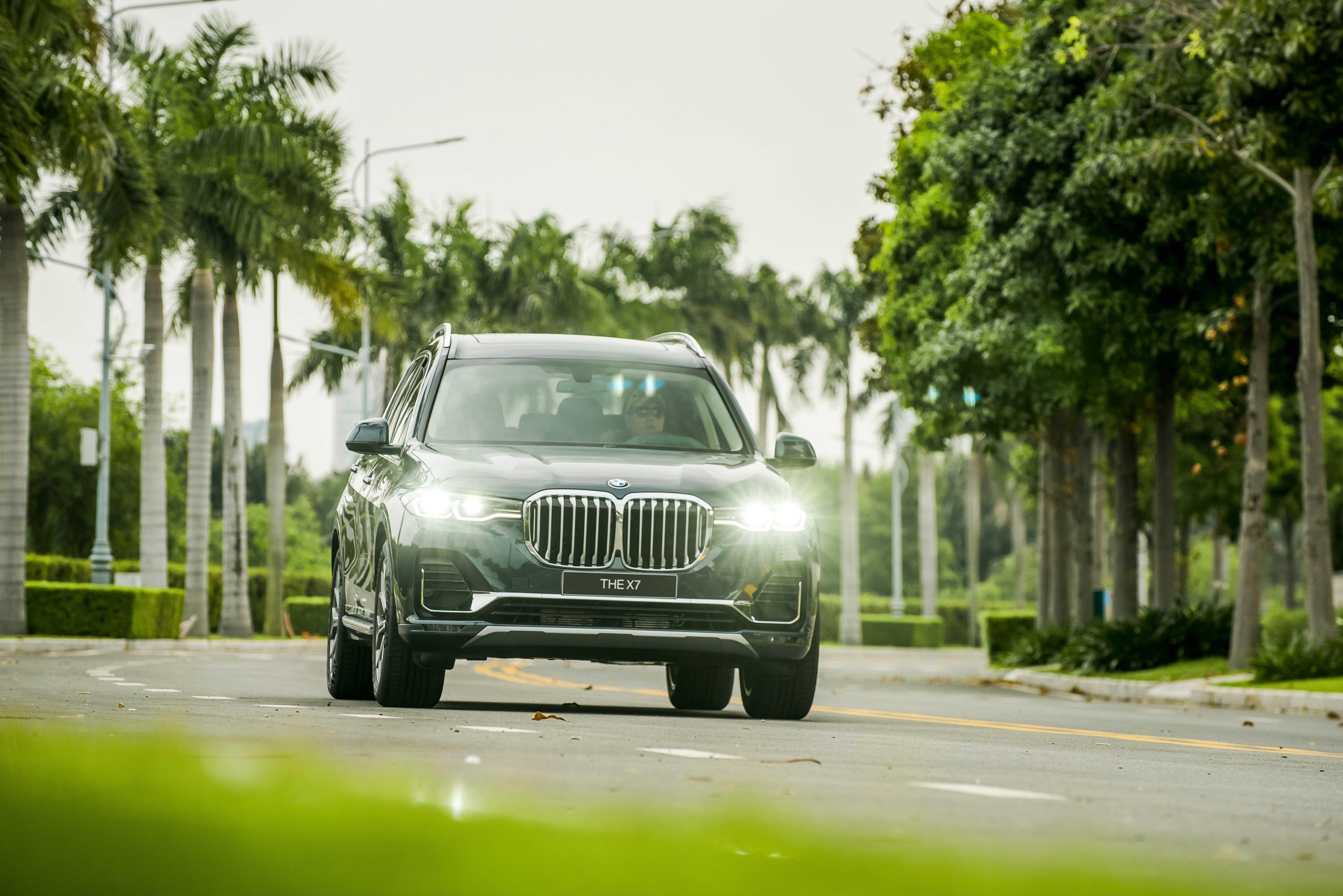 So sanh BMW X7 va Mercedes-Benz GLS anh 5