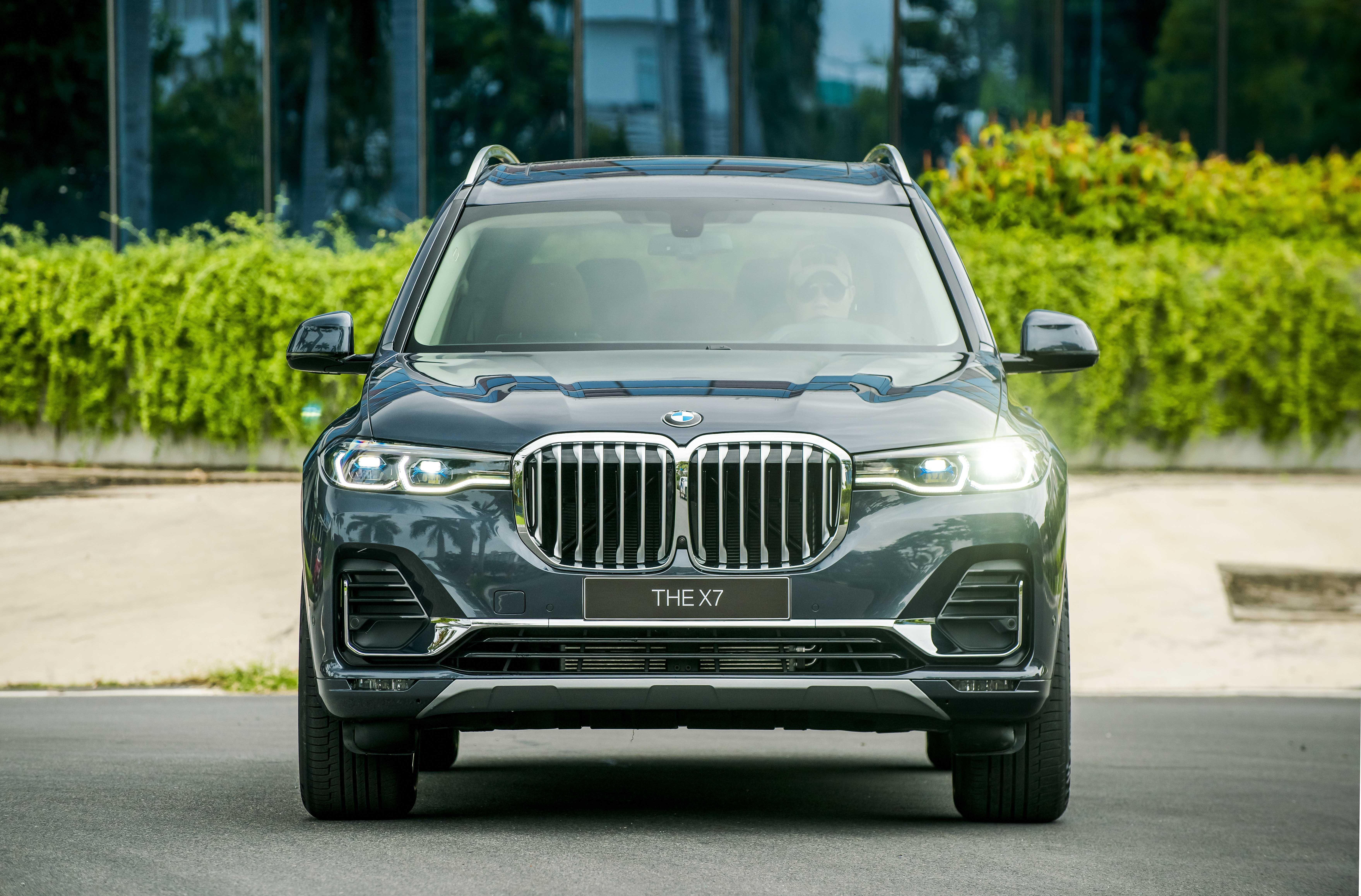 So sanh BMW X7 va Mercedes-Benz GLS anh 1