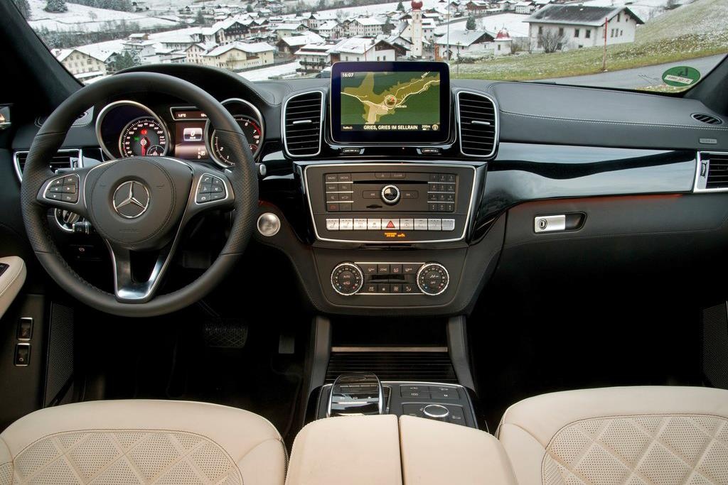 So sánh BMW X7 và Mercedes-Benz GLS ảnh 8 So sanh BMW X7 va Mercedes-Benz GLS anh 8