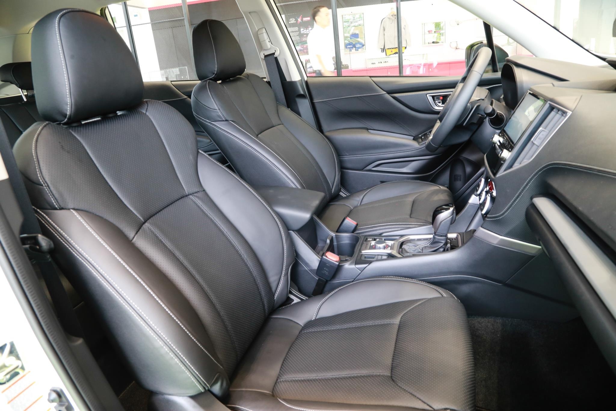 Subaru Forester ra mat tai VN anh 9