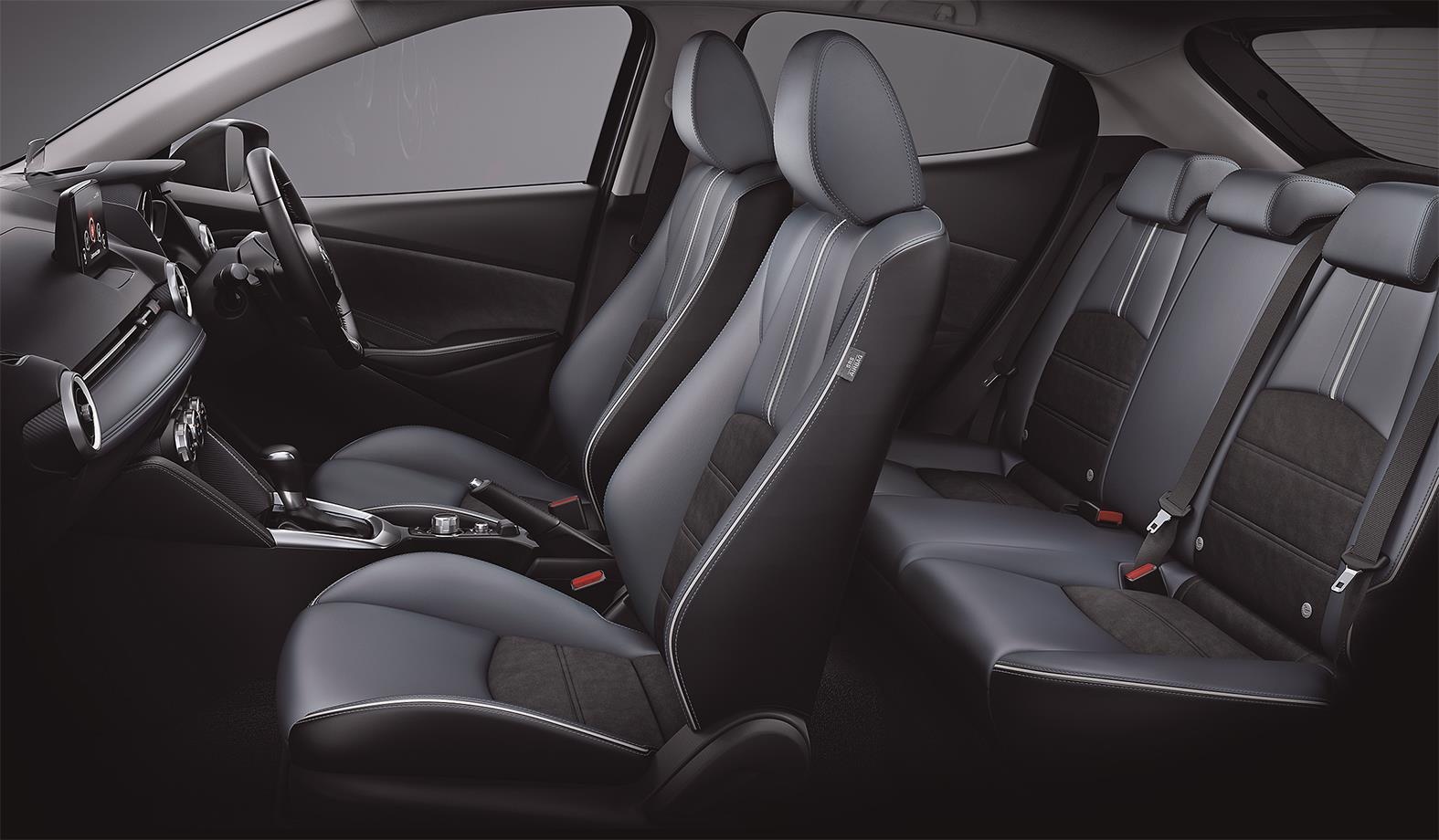 Mazda2 ban nang cap ra mat anh 7