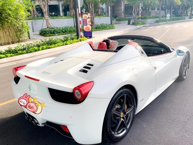 Hot girl Sài thành tậu Ferrari 458 Spider ảnh 3 Hot girl Sai thanh tau Ferrari 458 Spider anh 3