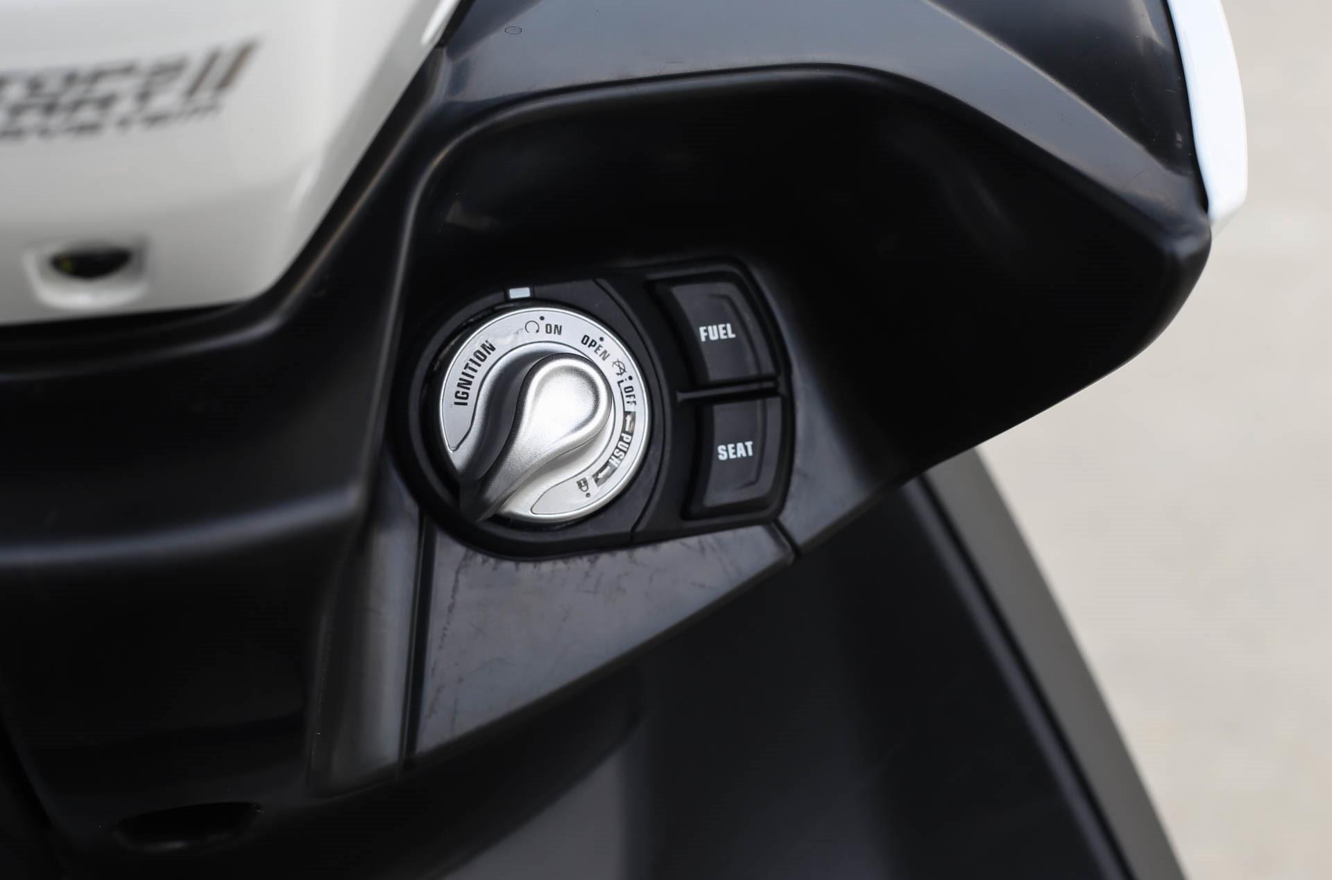 So sánh Honda ADV 150 và Yamaha NVX 155 ảnh 10 So sanh Honda ADV 150 va Yamaha NVX 155 anh 10