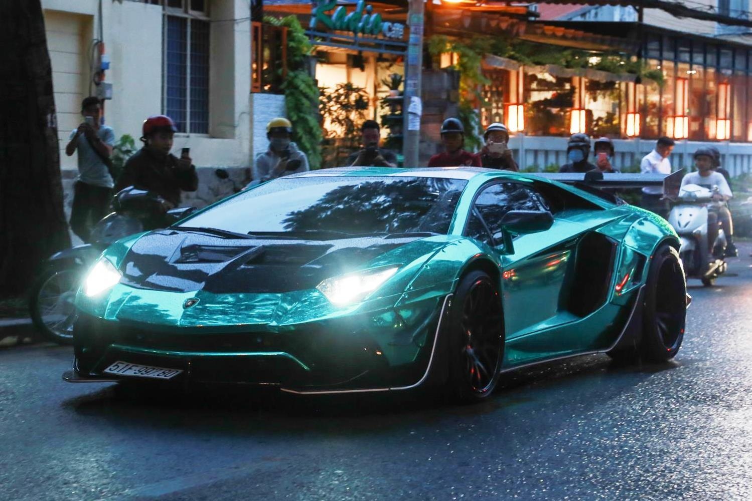 Doi hinh Car Passion du dam cuoi Cuong Do La gom nhung sieu xe nao? hinh anh