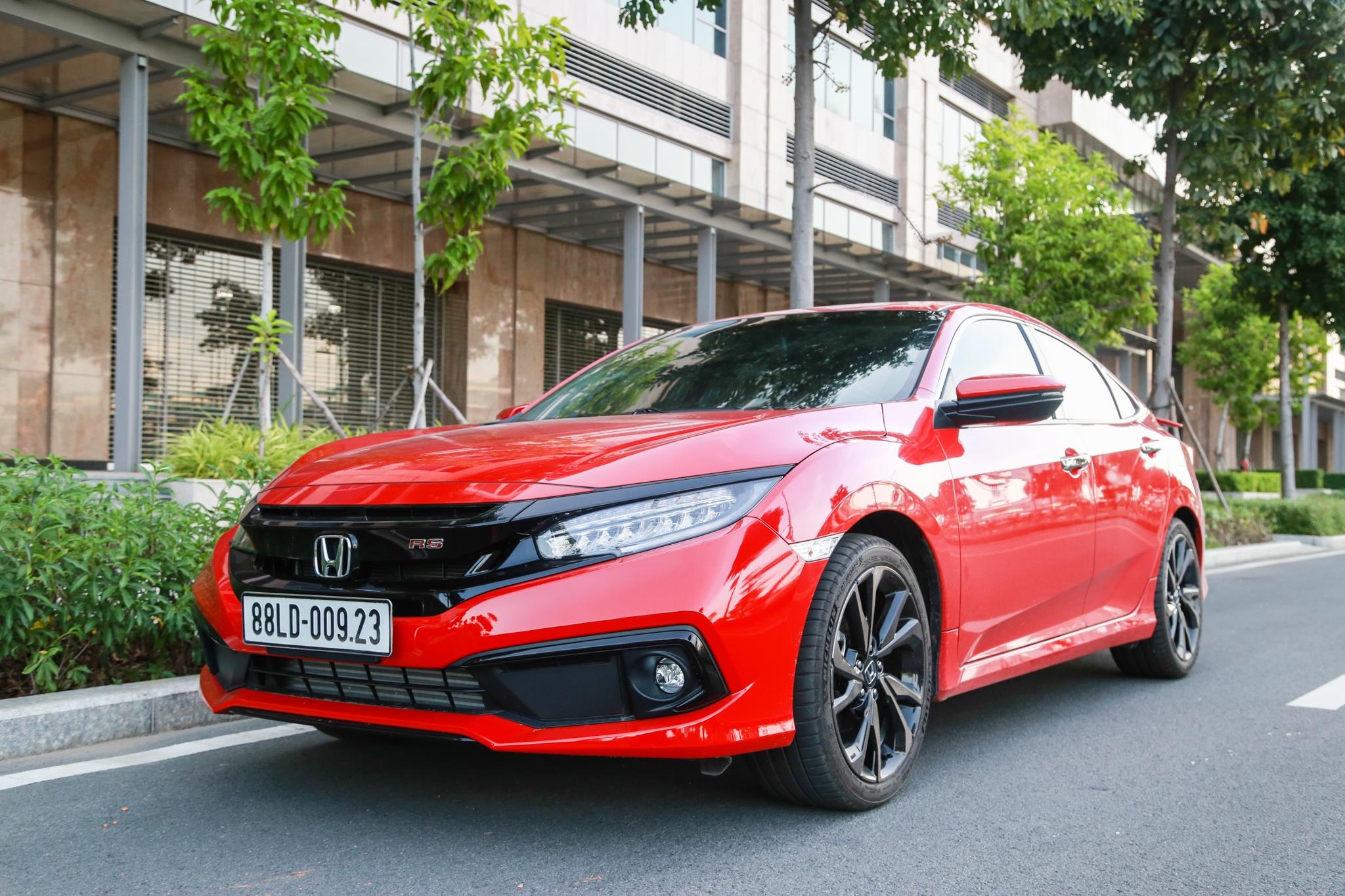 So sánh Honda Civic RS và Hyundai Elantra Sport ảnh 1 So sanh Honda Civic RS va Hyundai Elantra Sport anh 1