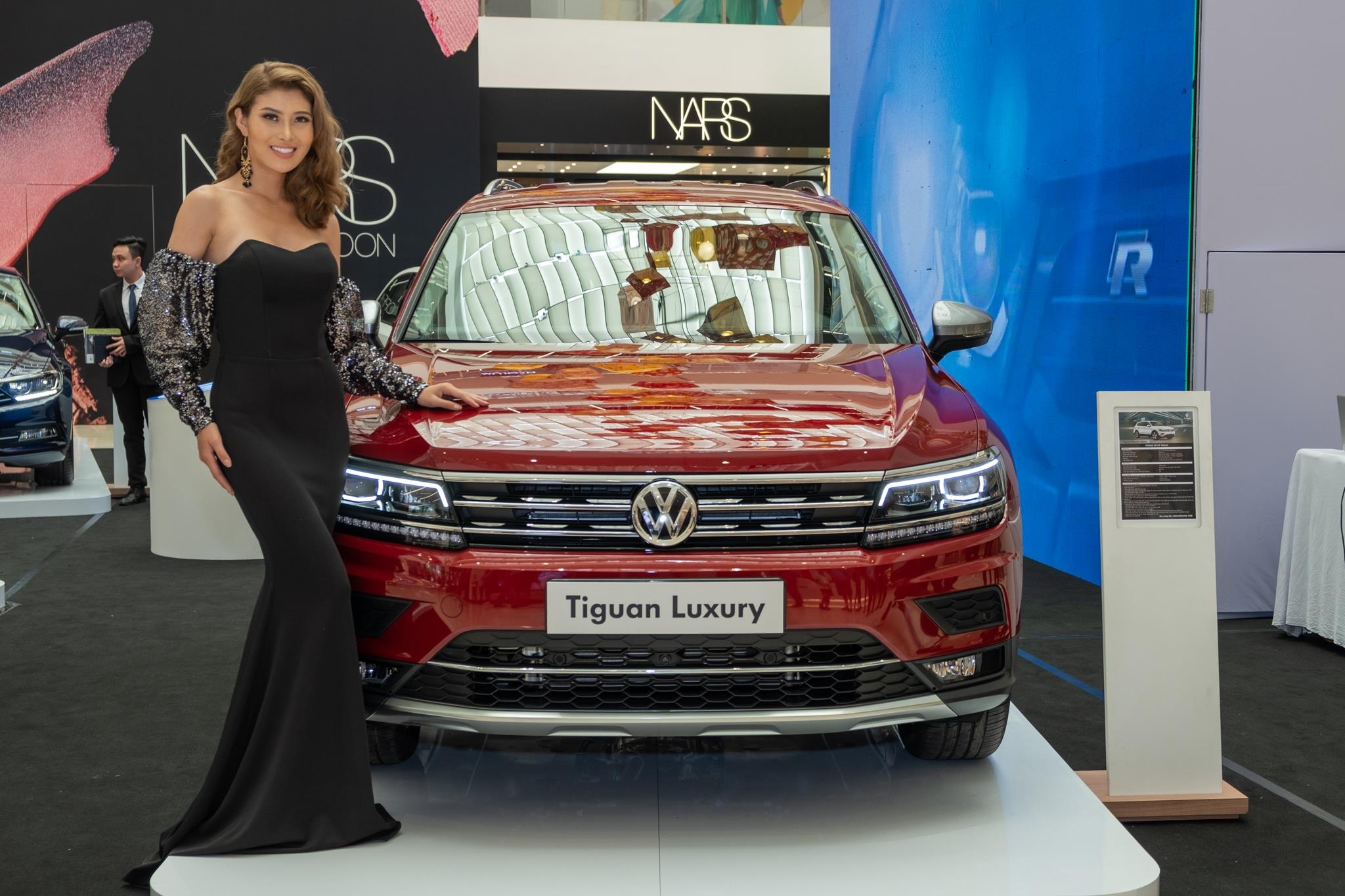 Volkswagen Tiguan Allspace Luxury ra mat anh 9