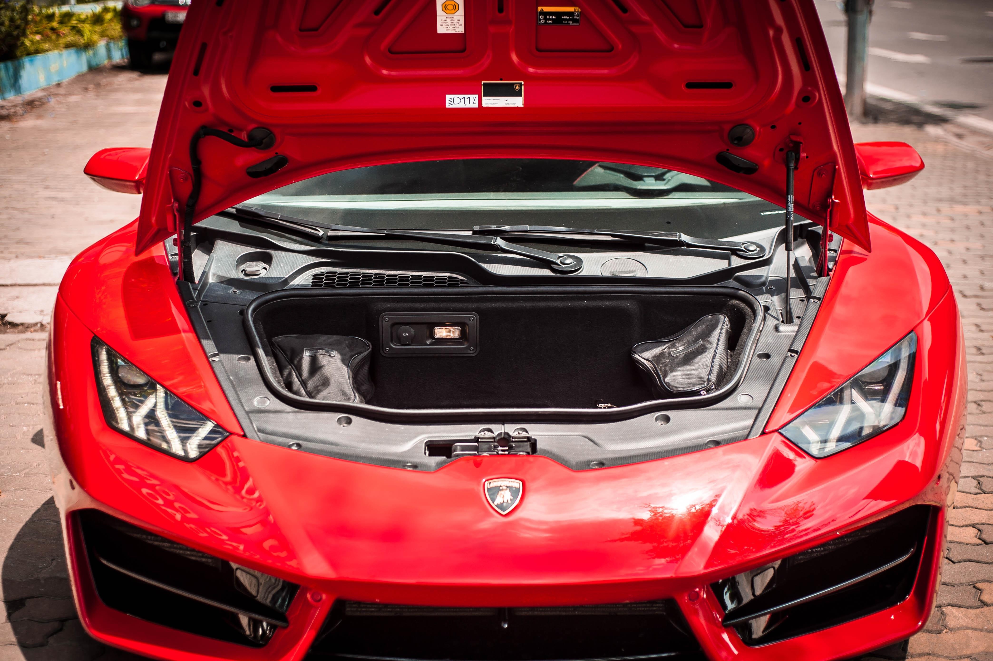 Chi tiet Lamborghini Huracan LP 580-2 chinh hang dau tien o VN anh 12