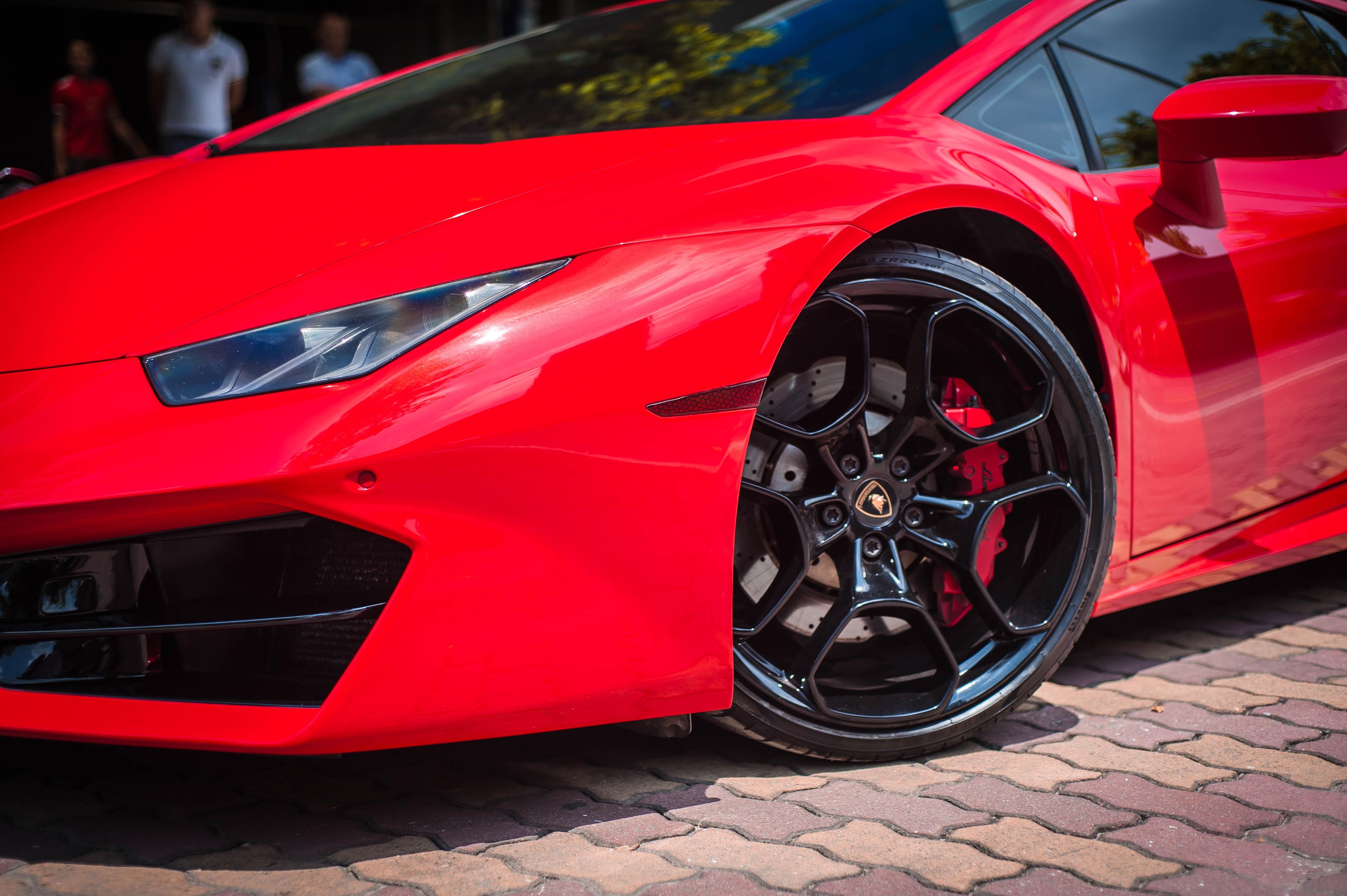 Chi tiet Lamborghini Huracan LP 580-2 chinh hang dau tien o VN anh 5