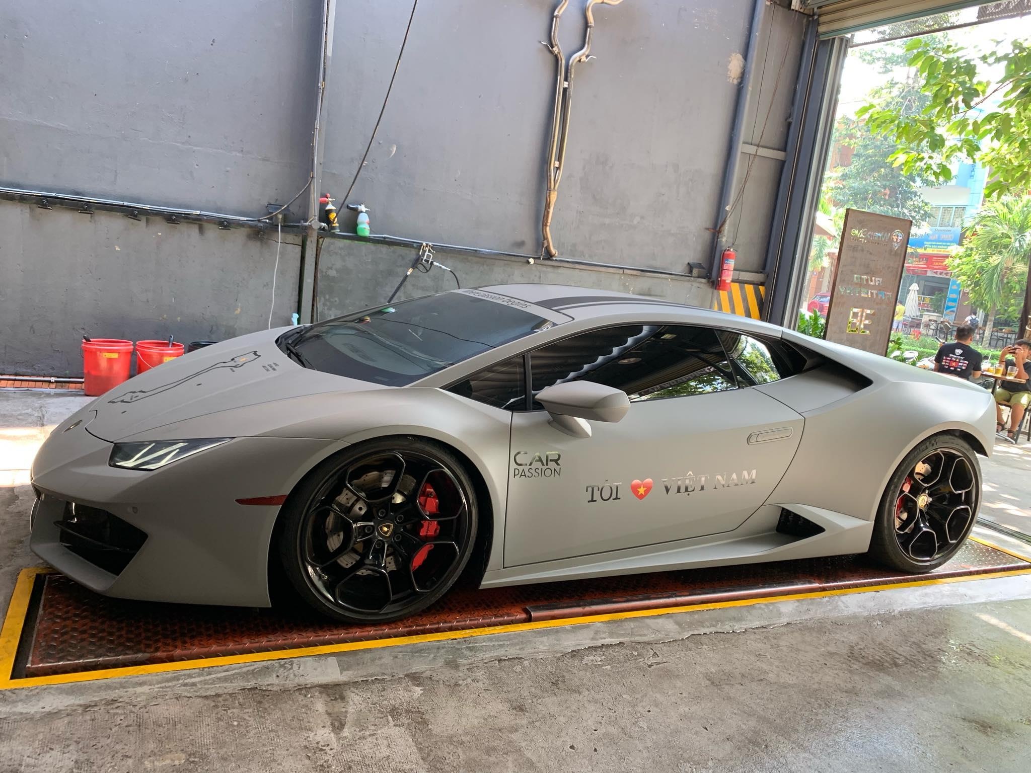 Chi tiet Lamborghini Huracan LP 580-2 chinh hang dau tien o VN anh 2