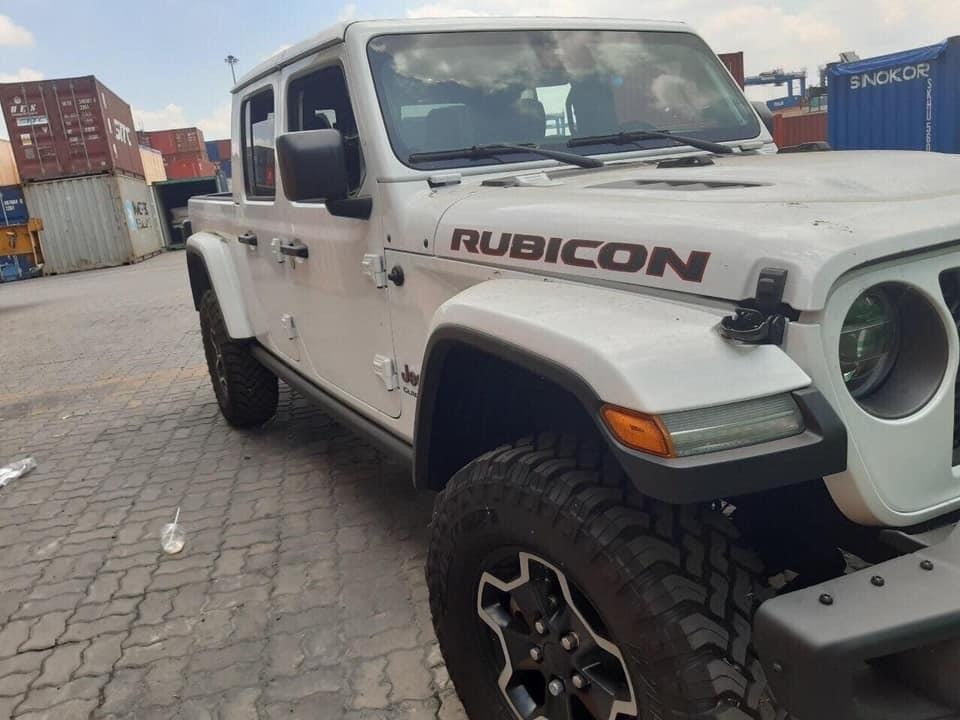 Ban tai Jeep Gladiator Rubicon 2020 ve VN anh 4