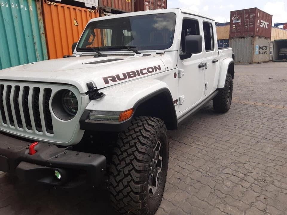 Ban tai Jeep Gladiator Rubicon 2020 ve VN anh 2