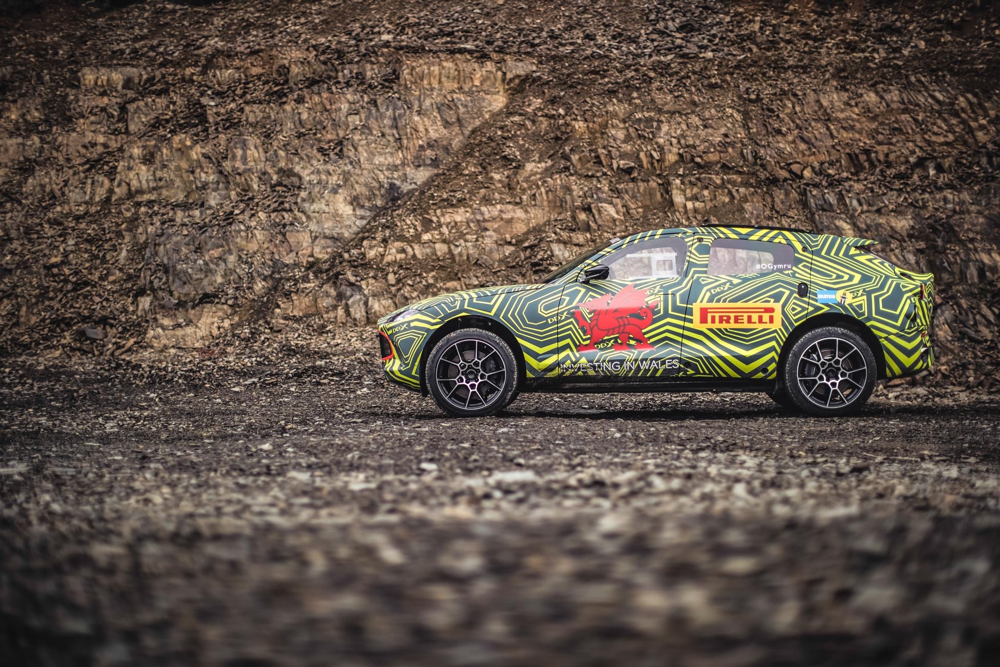 Sap co them mot sieu SUV,  ra mat thang 12 anh 4