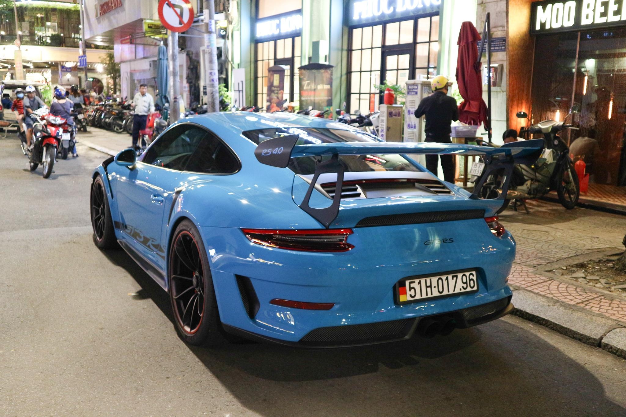 Bo doi Porsche 911 GT3 RS mau doc xuong pho anh 10