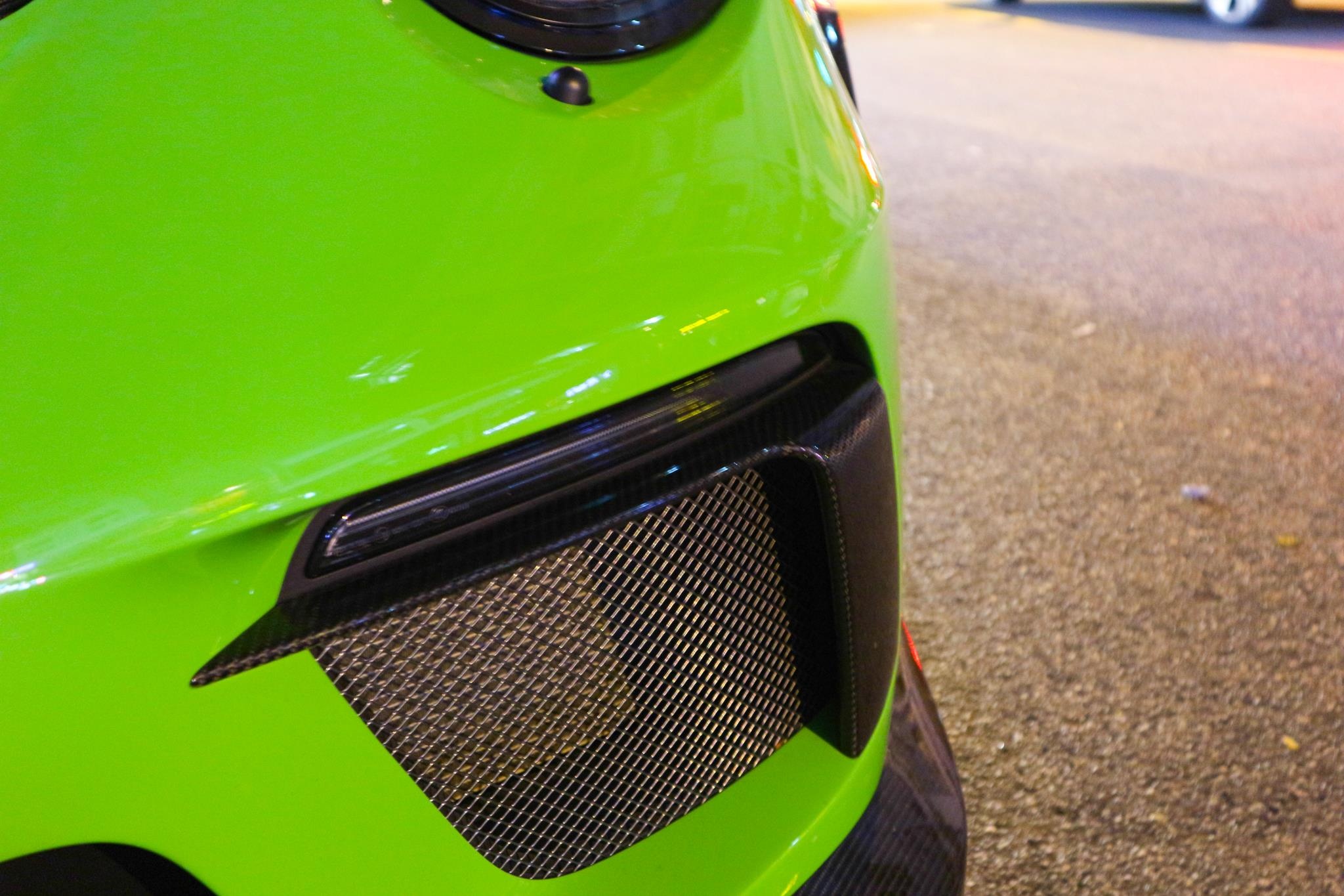 Bo doi Porsche 911 GT3 RS mau doc xuong pho anh 3