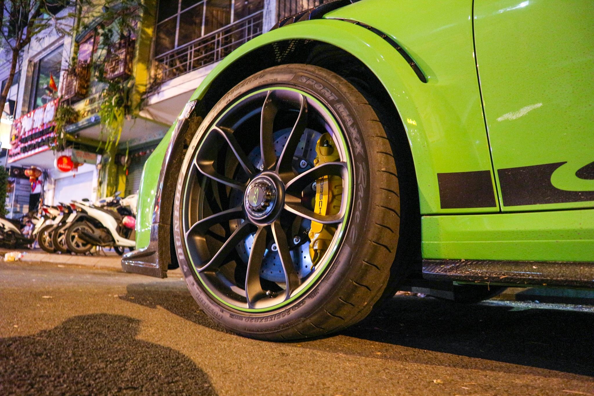 Bo doi Porsche 911 GT3 RS mau doc xuong pho anh 5