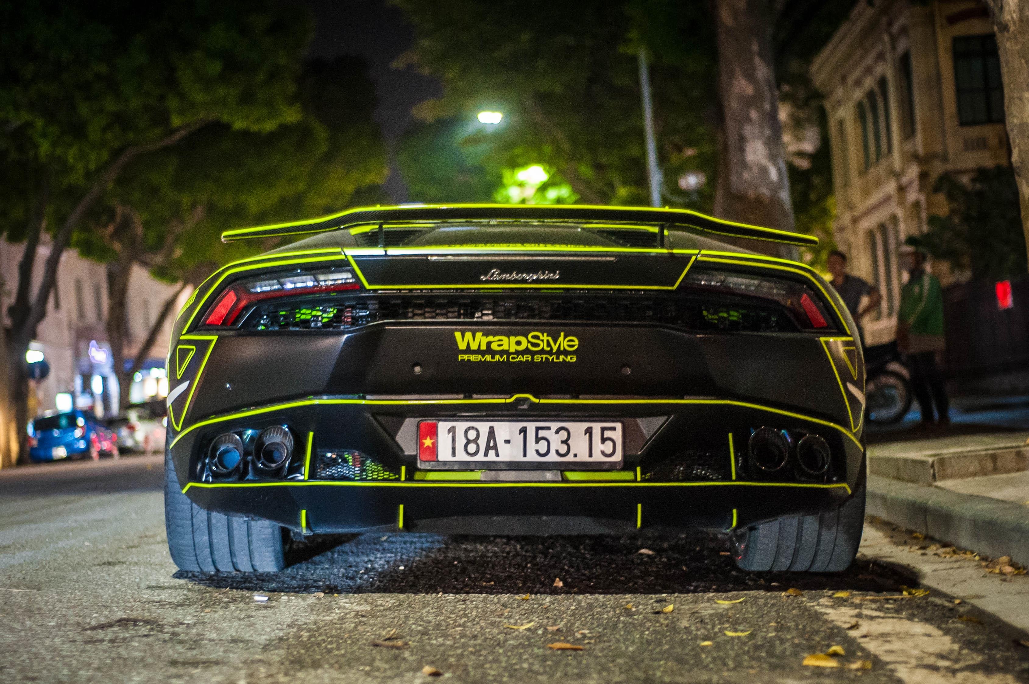 Lamborghini Huracan cua dai gia Nam Dinh thay ao moi anh 9