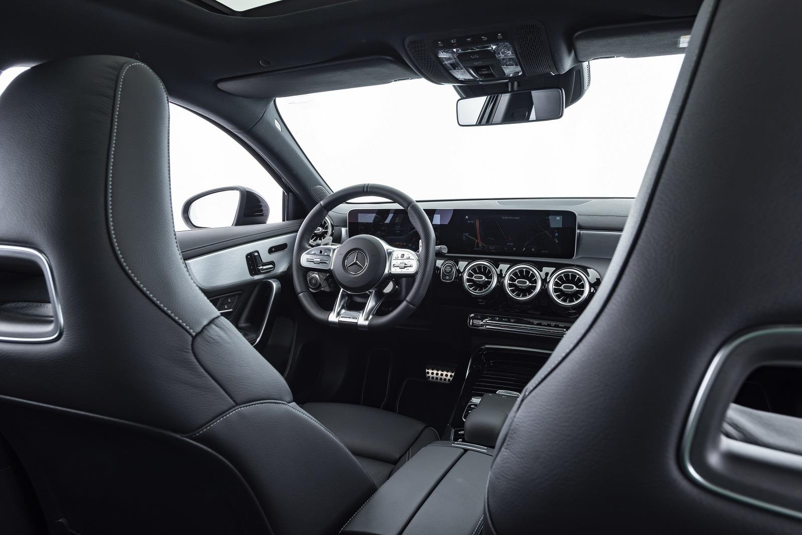 Xe do Mercedes-AMG A 35 Brabus manh 365 ma luc anh 11