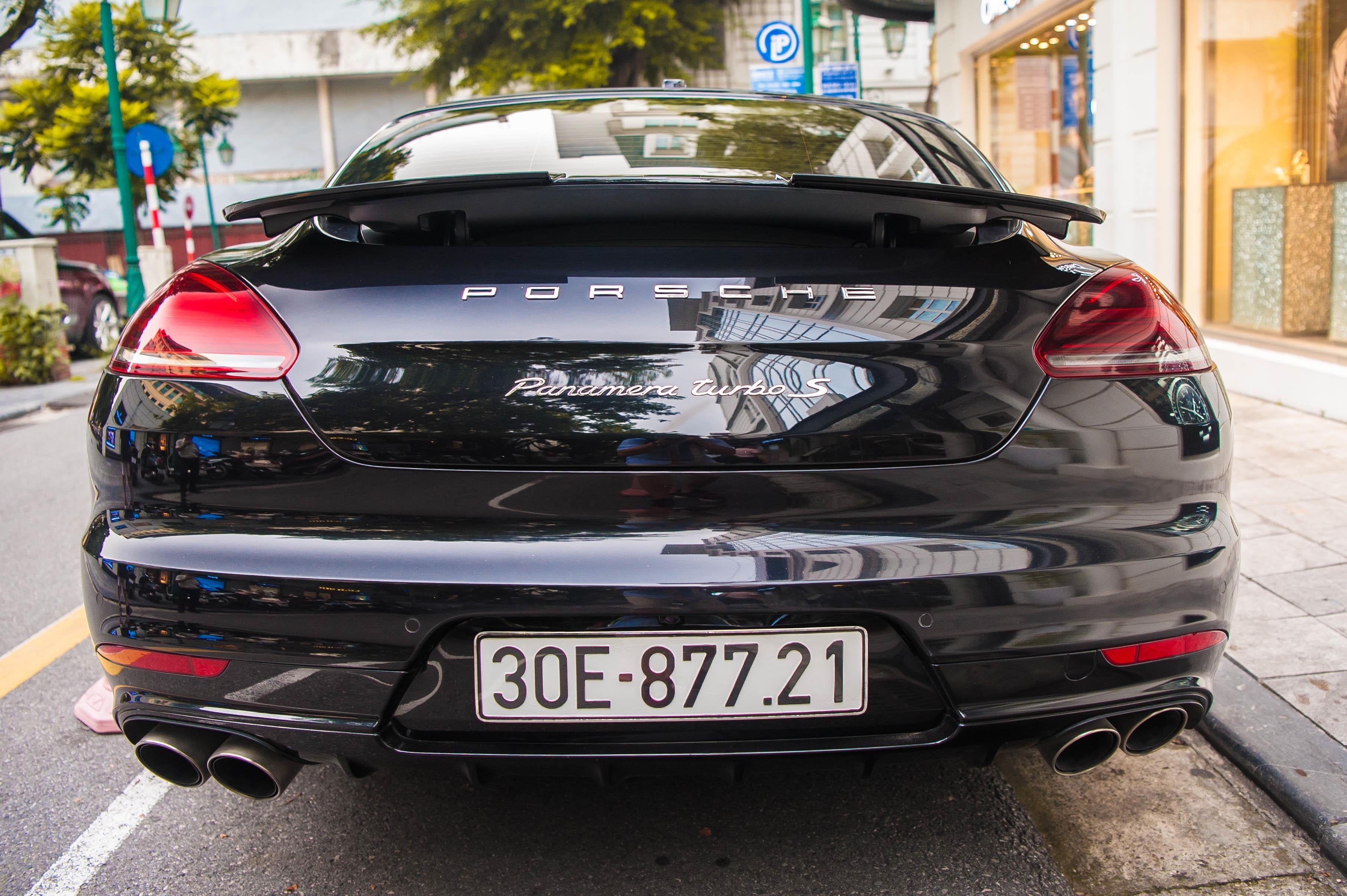 Porsche Panamera Turbo S Exclusive hang hiem anh 8