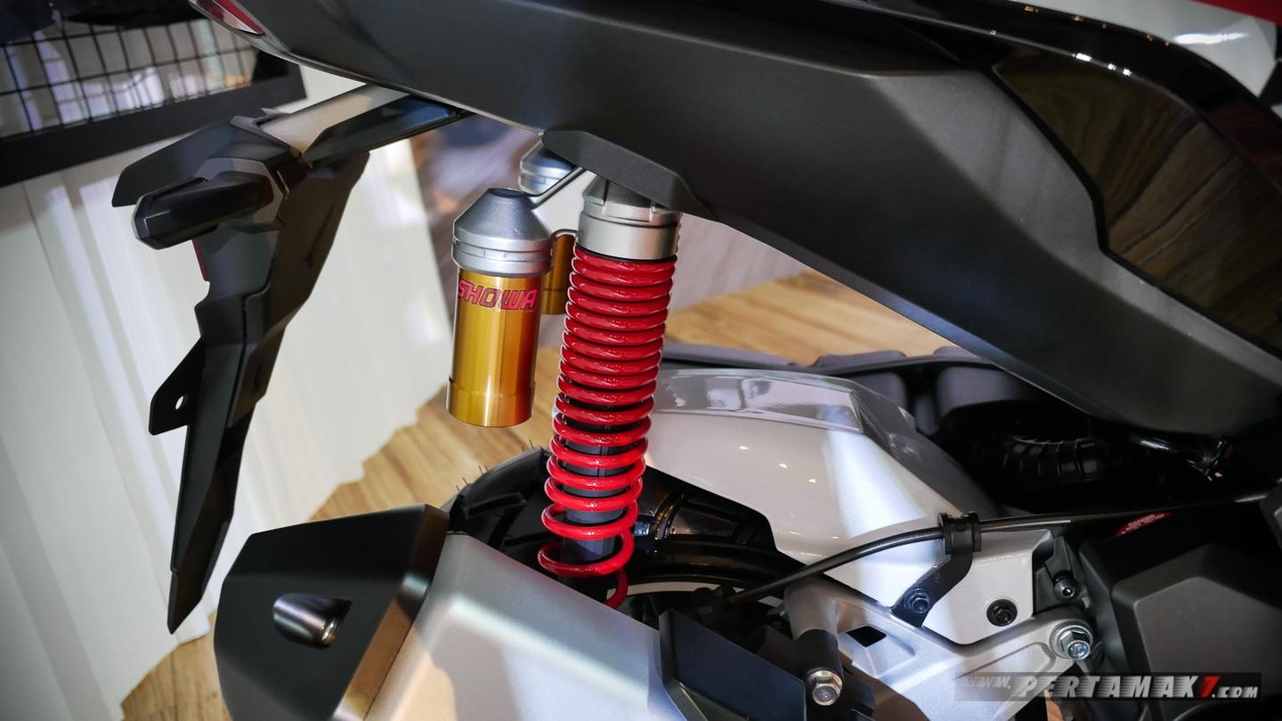 Chiem nguong ban do Honda ADV 150 anh 5