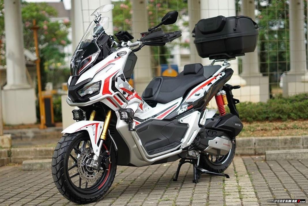 Chiem nguong ban do Honda ADV 150 anh 1