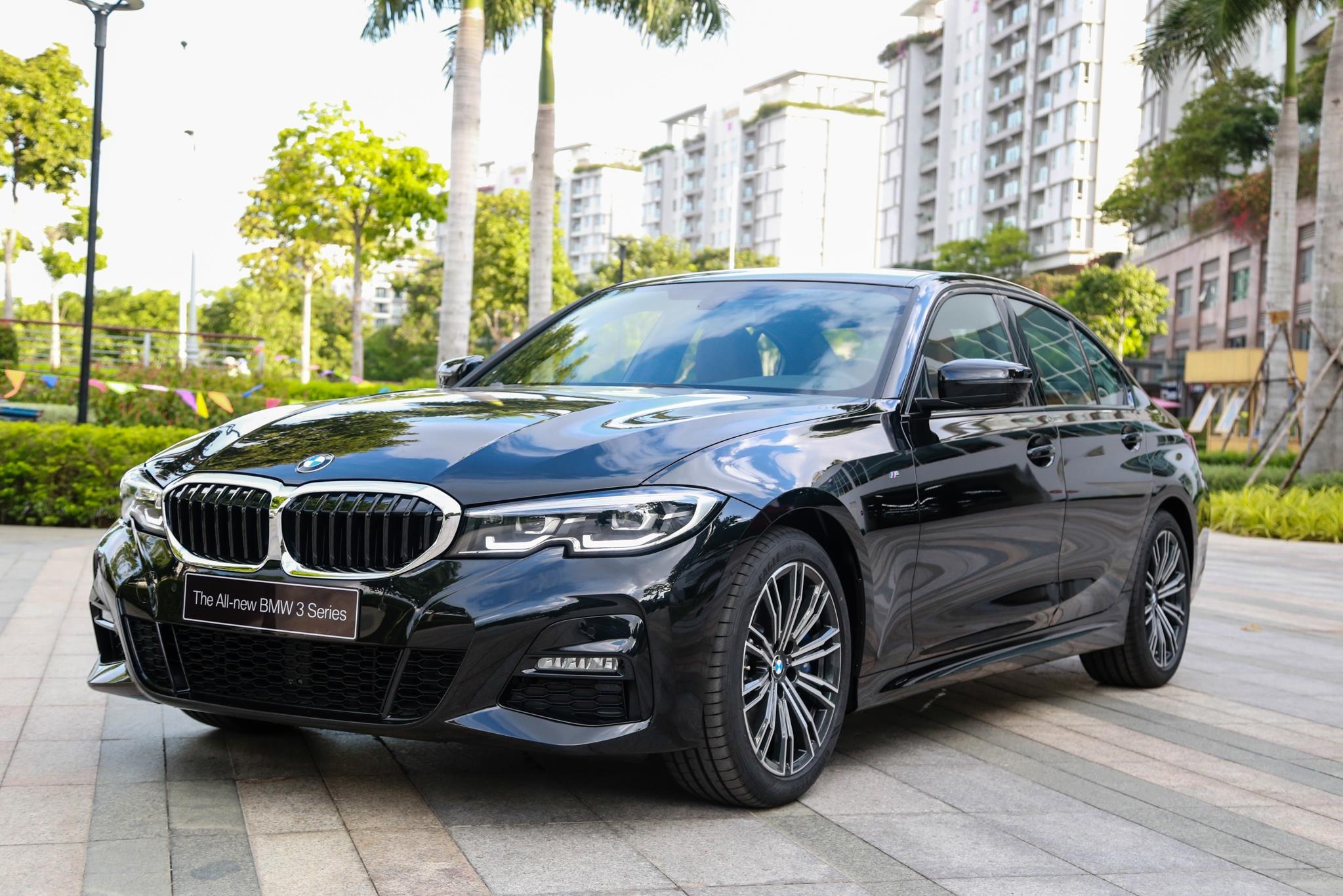 BMW 320i giam gia 275 trieu de don kho anh 2