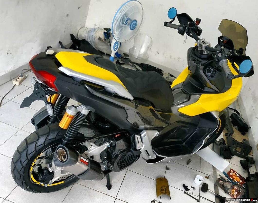 Ngam Honda ADV 150 ban do ngoai hinh carbon anh 7