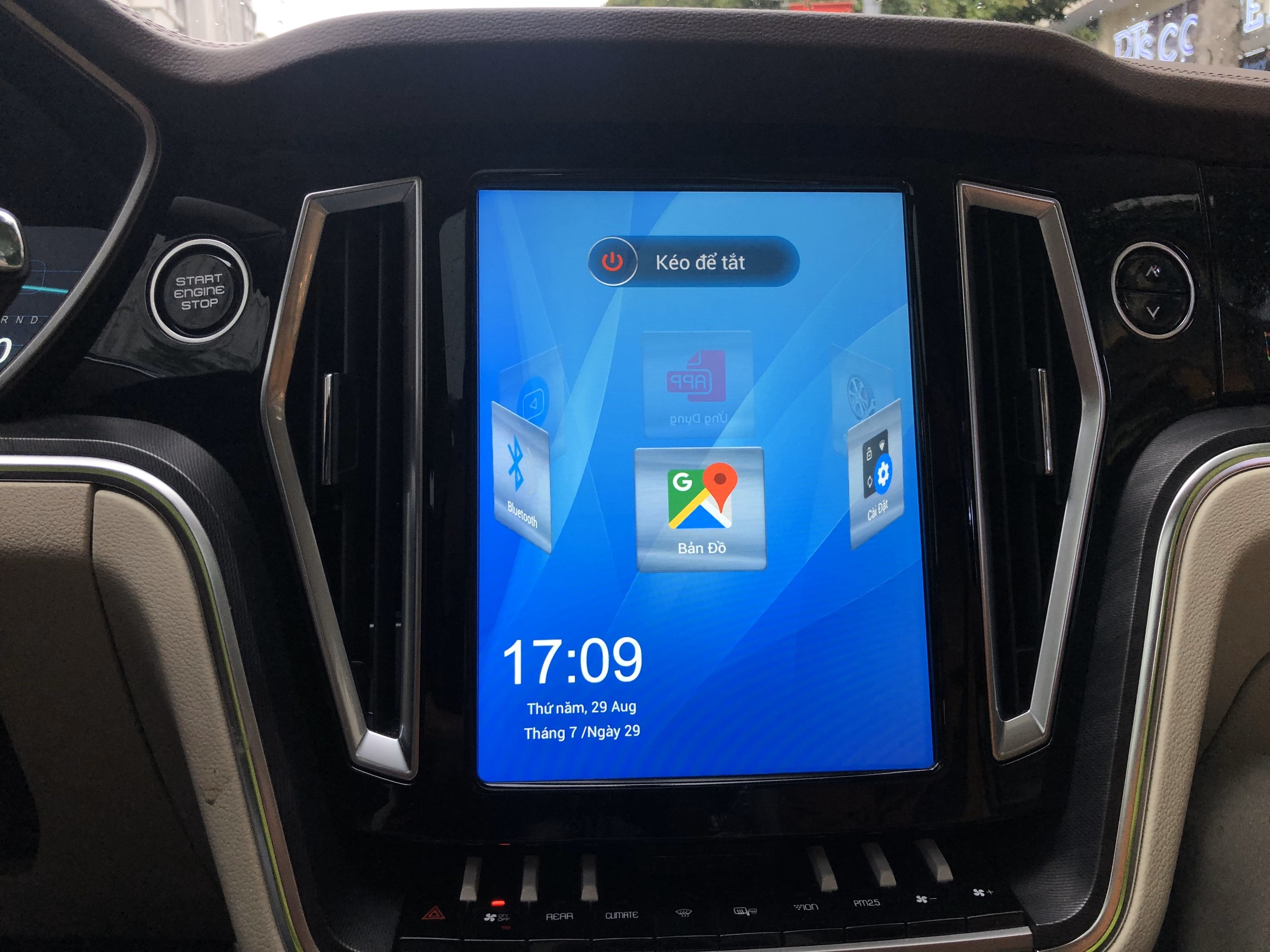 Đường lưỡi bò xuất hiện trên bản đồ định vị của xe TQ ảnh 2 Duong luoi bo xuat hien tren ban do dinh vi cua xe TQ anh 2