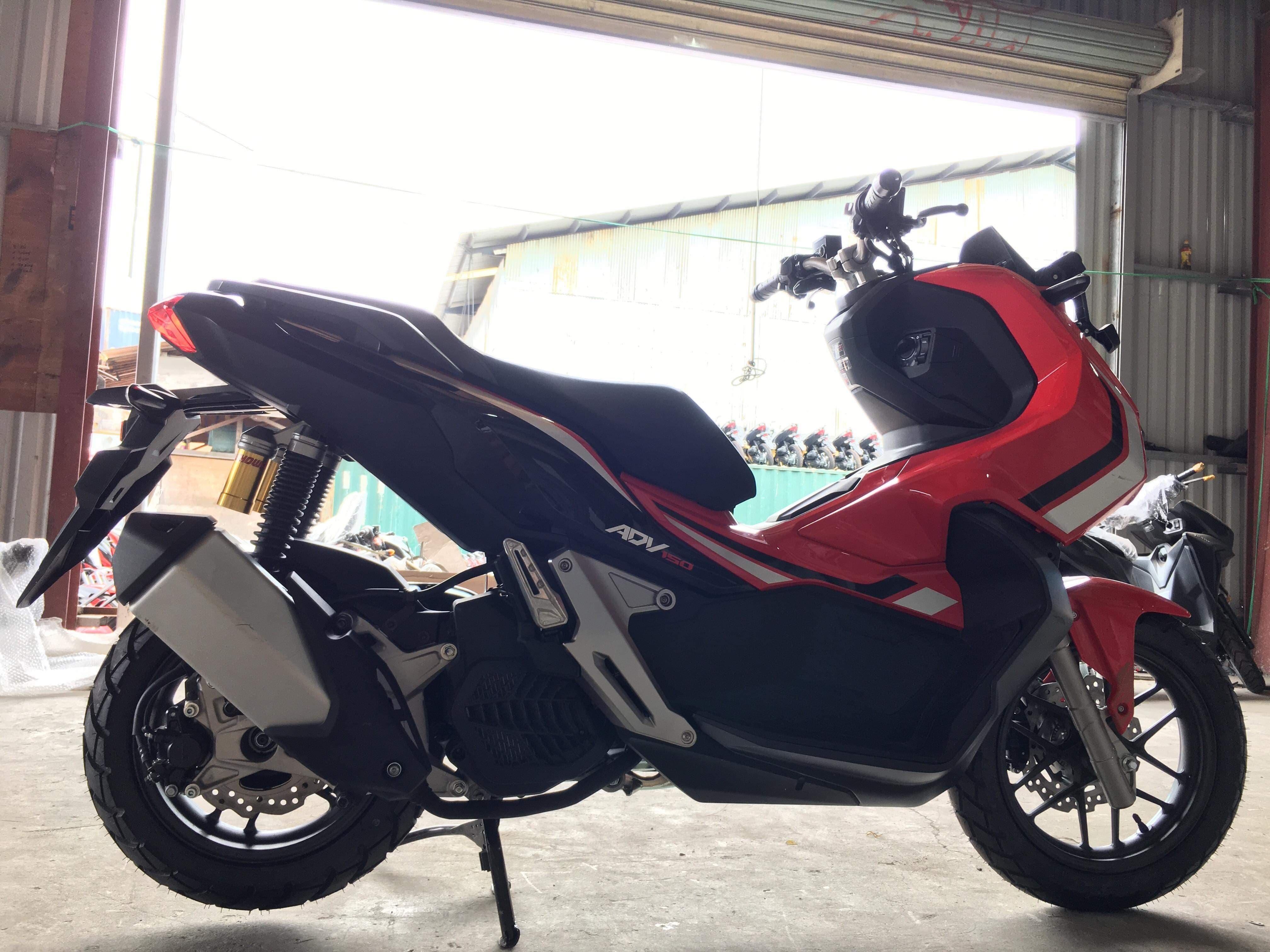 Honda ADV 150 cap ben dai ly VN,  chuan bi mo ban anh 8