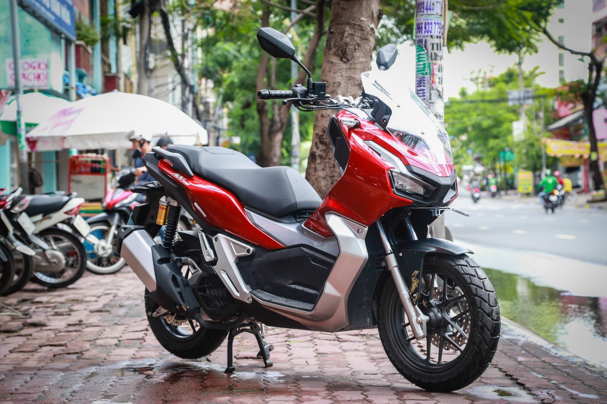 Can canh Honda ADV 150 vua ban tai VN, gia 85-90 trieu dong hinh anh
