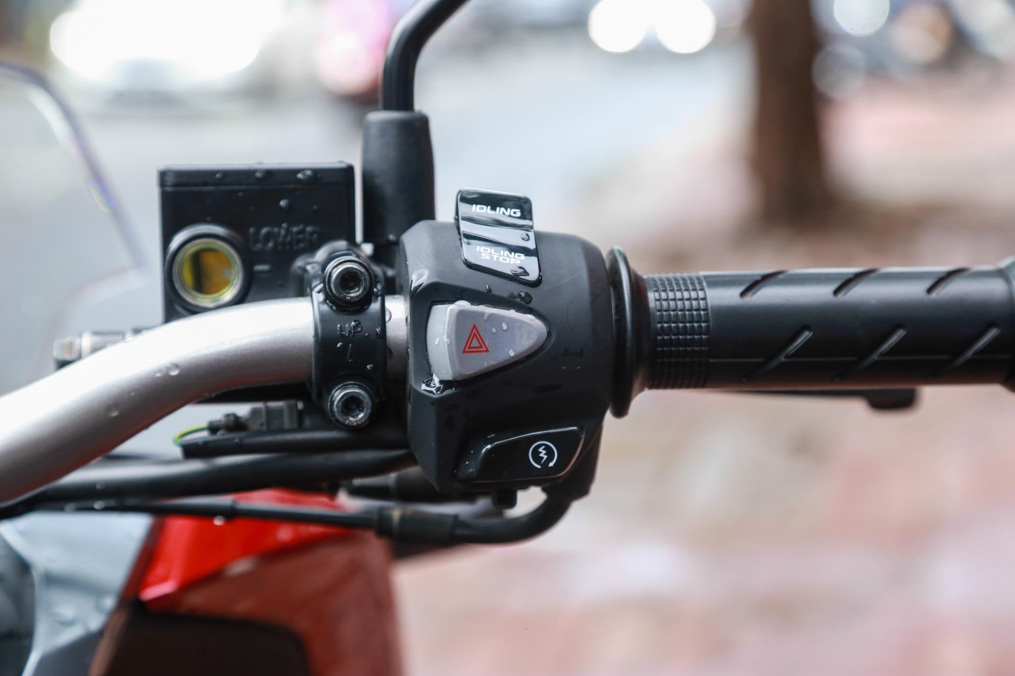 Honda ADV gia 85-90 trieu dong,  nguoi dung noi gi? anh 7