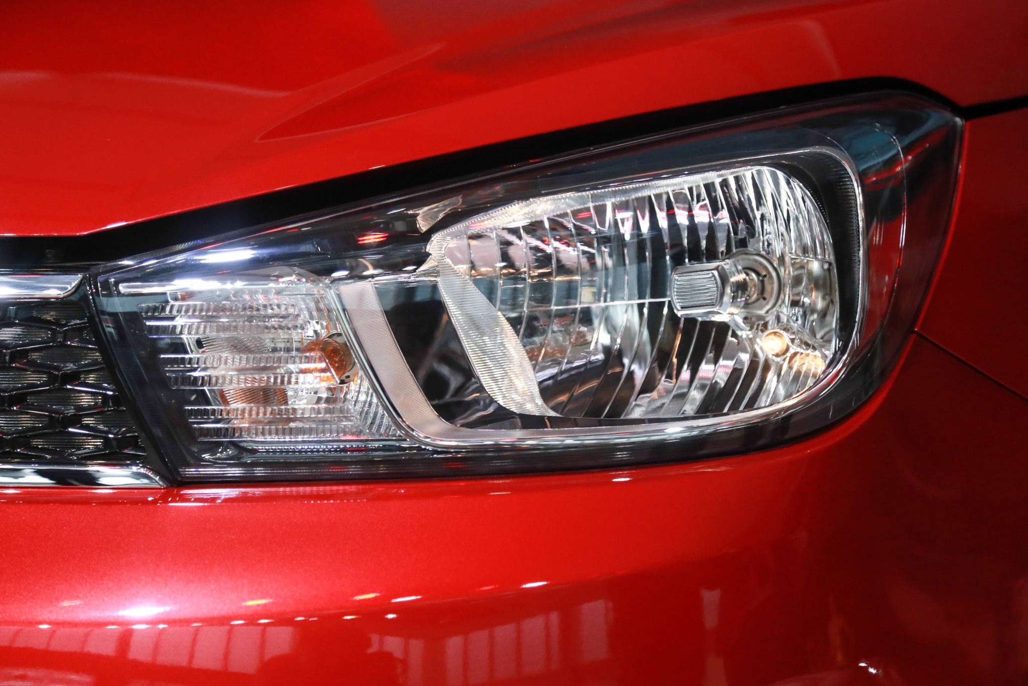 kia soluto xe gia re anh 4