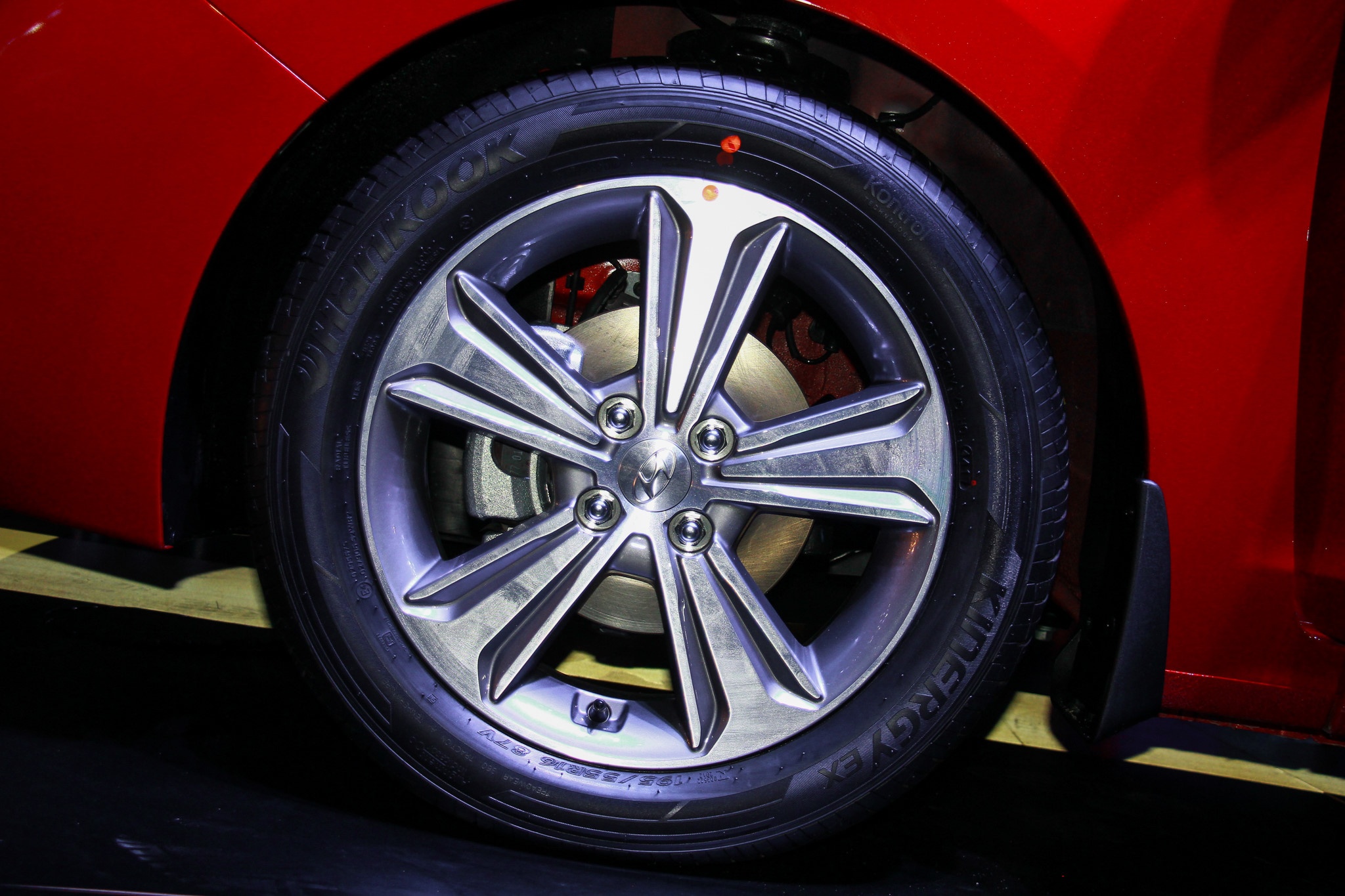 So sánh Hyundai Accent và Kia Soluto ảnh 9 So sanh Hyundai Accent va Kia Soluto anh 9