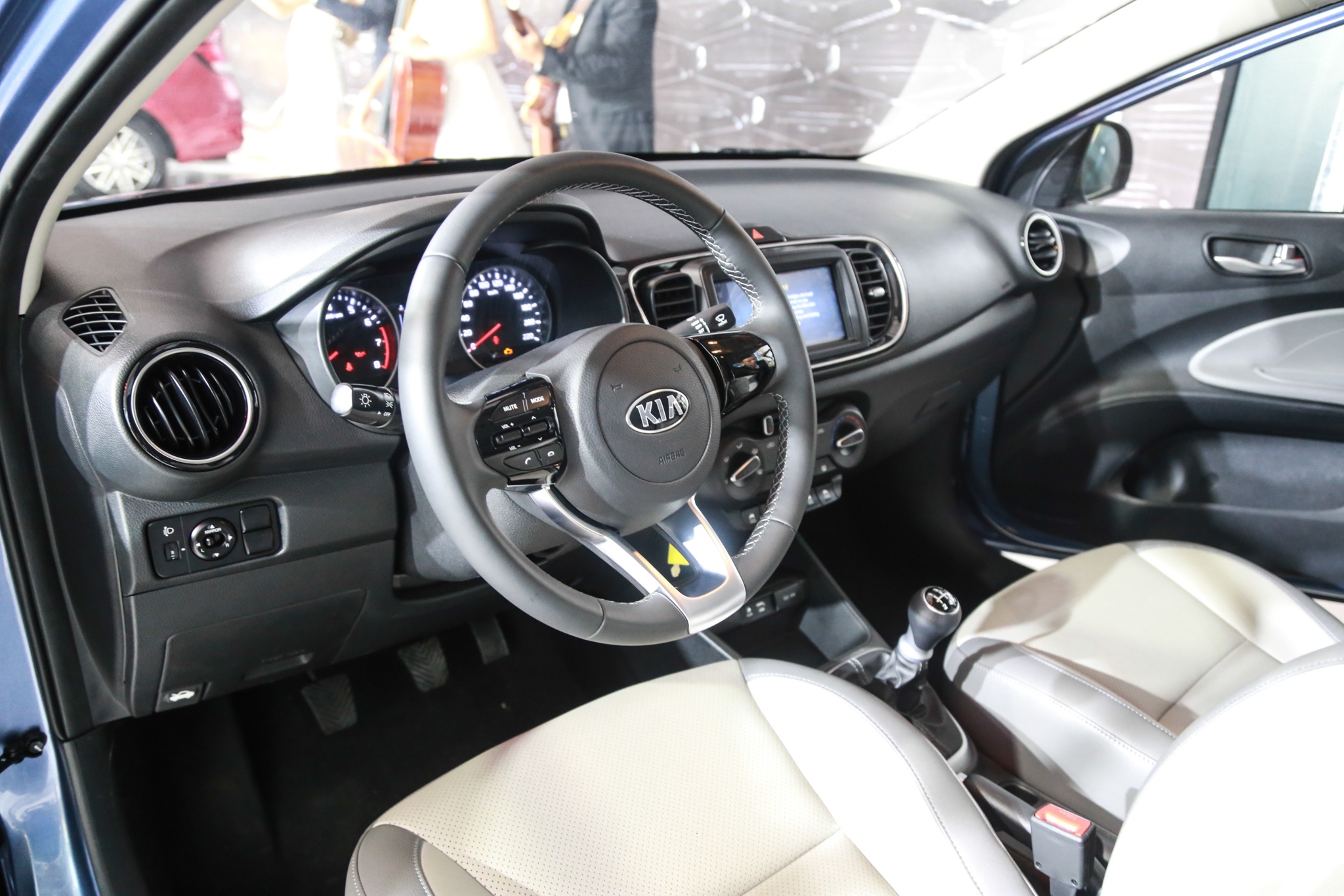 So sánh Hyundai Accent và Kia Soluto ảnh 11 So sanh Hyundai Accent va Kia Soluto anh 11