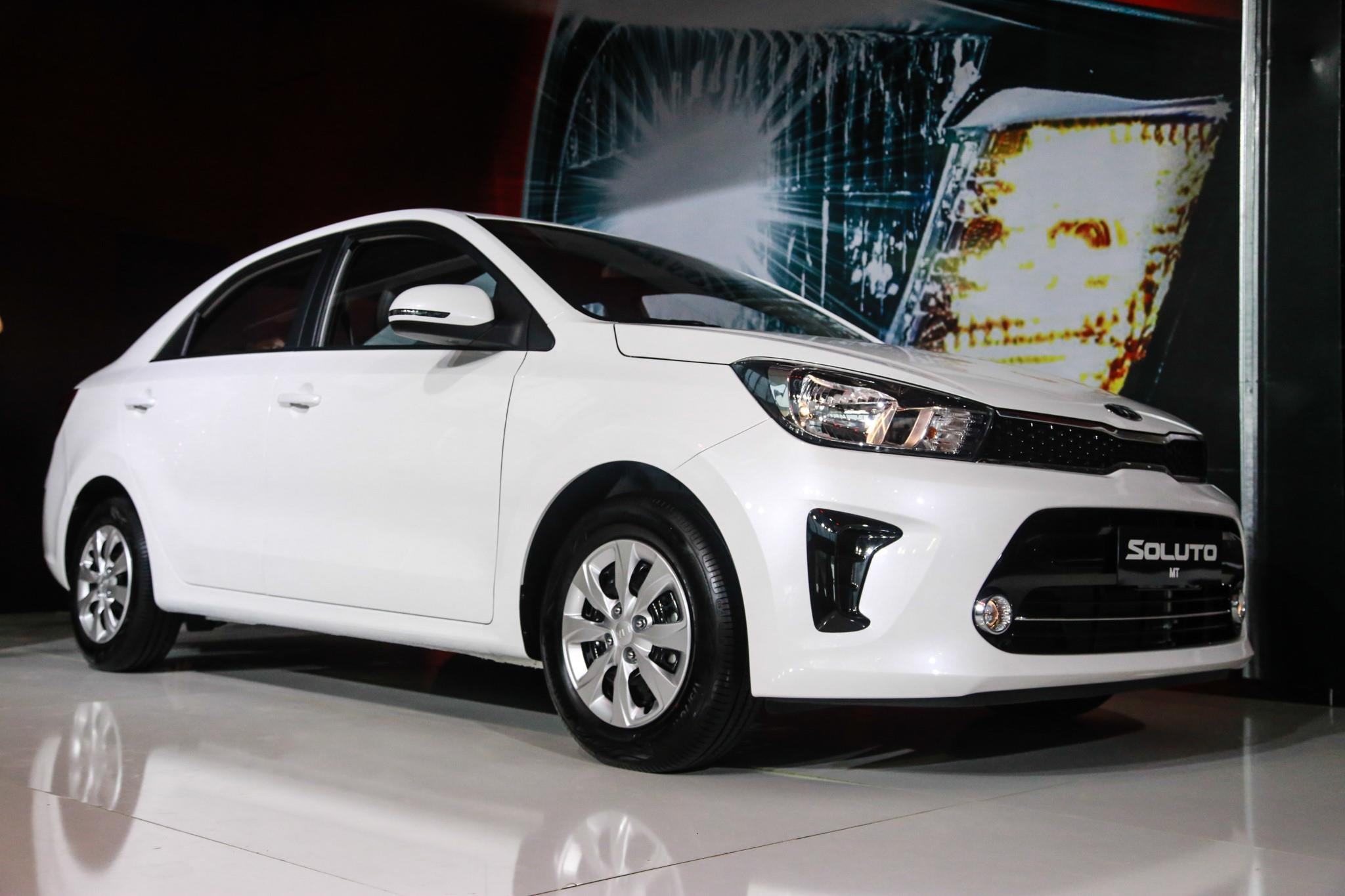 Cuoc chien sedan hang B - nghich ly gia re chua chac ban chay hinh anh