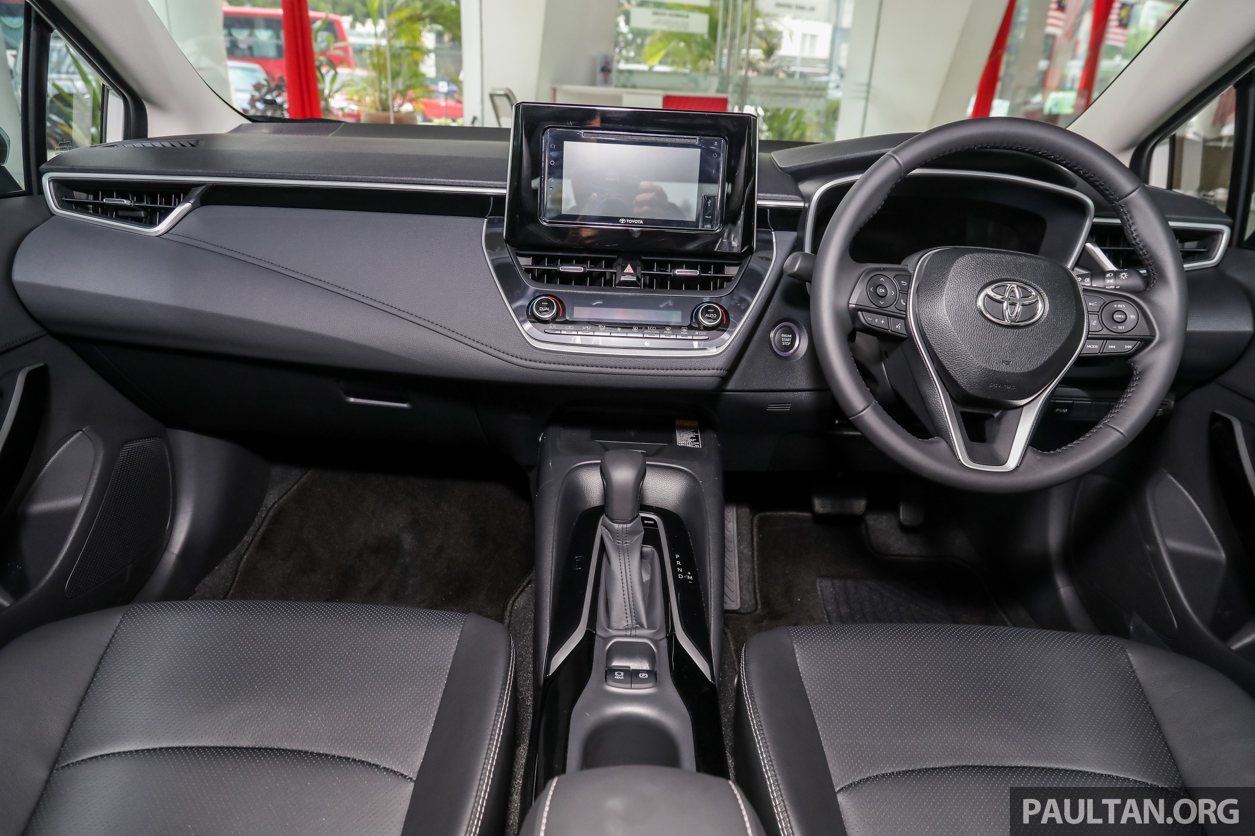 Can canh Toyota Corolla Altis 1.8G 2020 anh 6