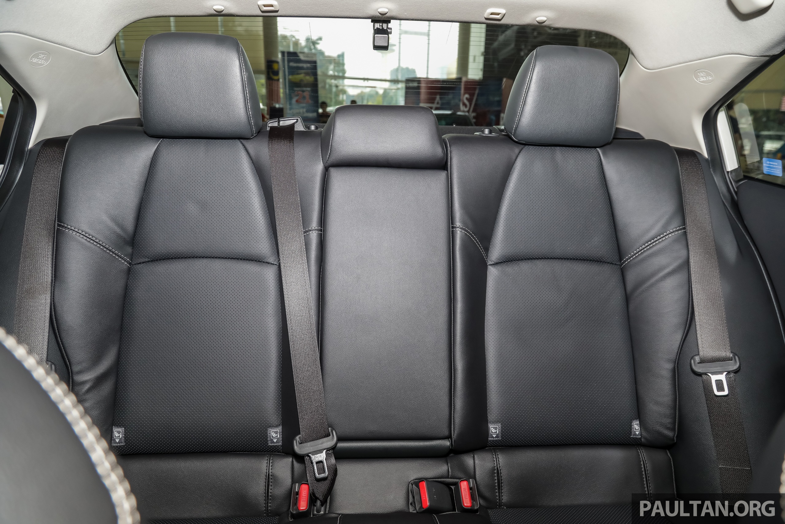 Can canh Toyota Corolla Altis 1.8G 2020 anh 12