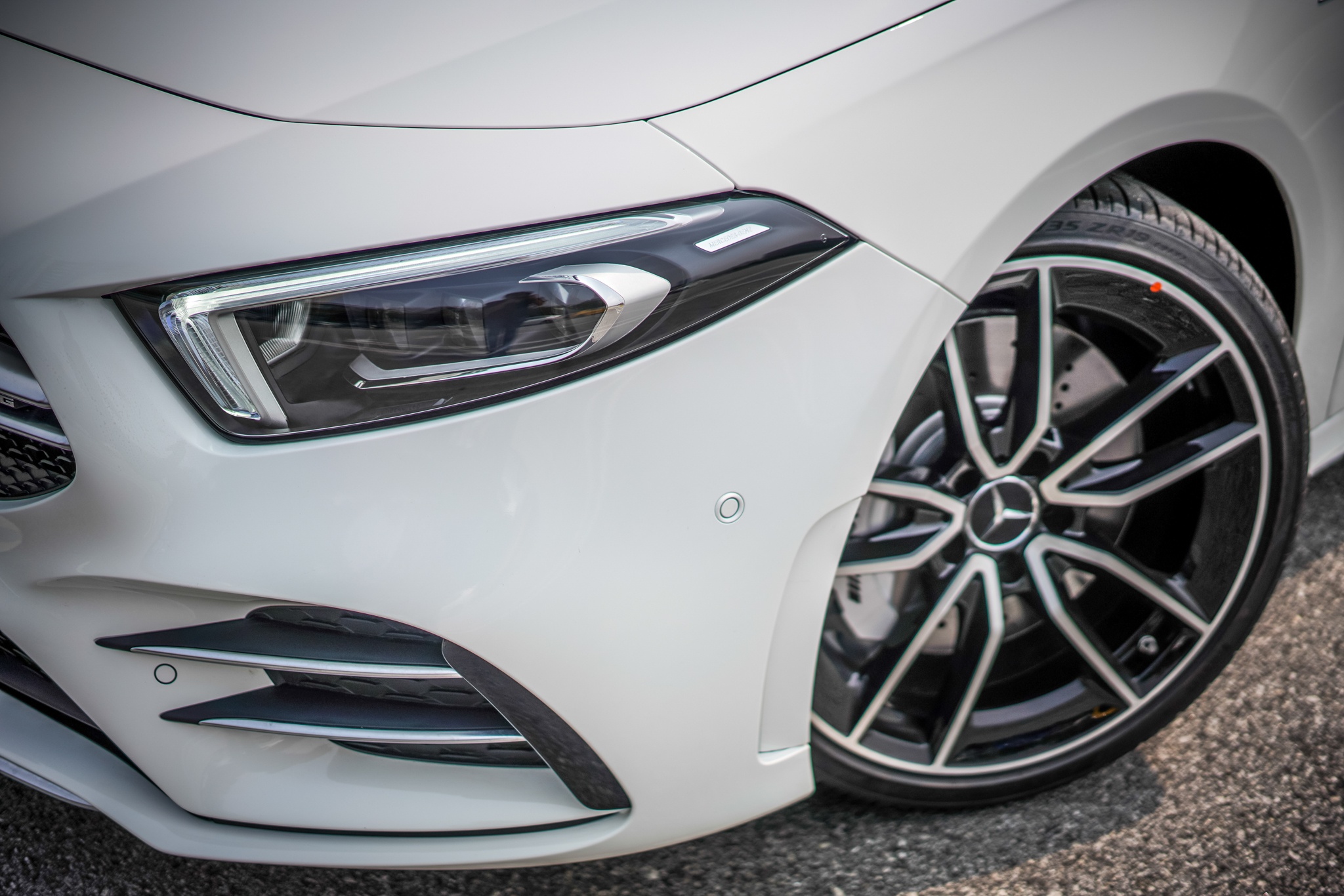 Mercedes-AMG A 35 sedan ra mat o DNA anh 8