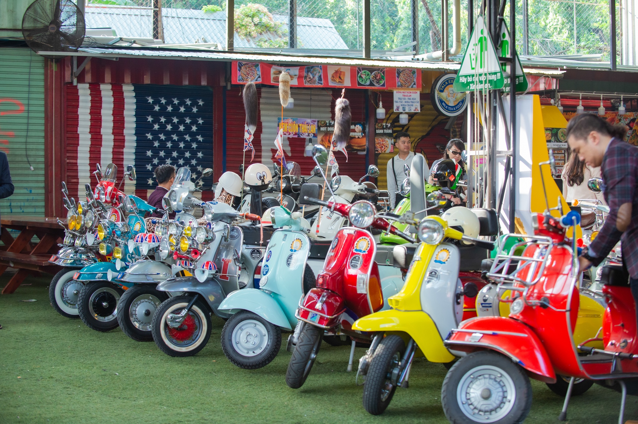 Hang tram quy ong cuoi moto du su kien DGR anh 2