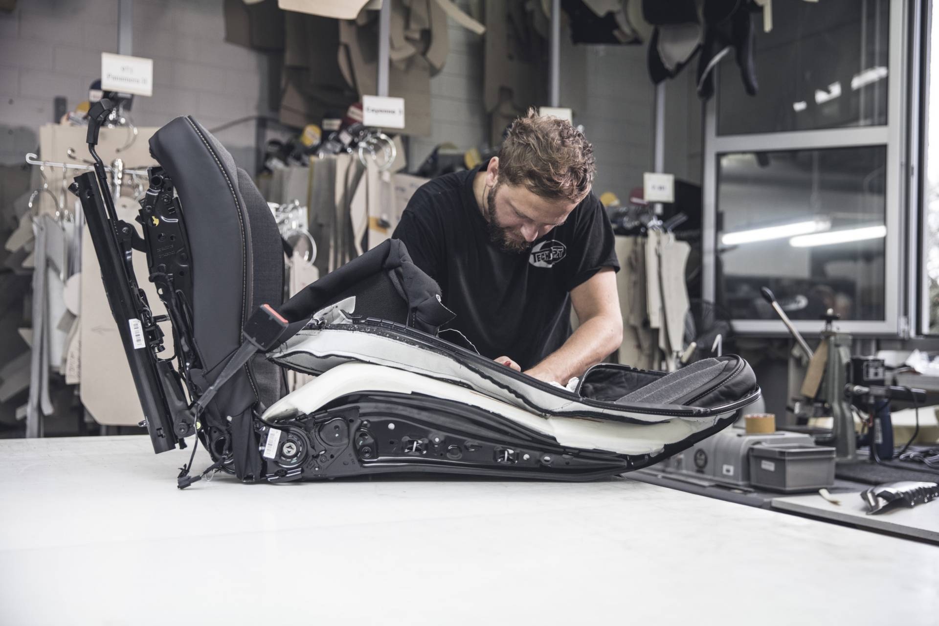 Porsche 911 lot xac man nhan voi goi do TechArt anh 30