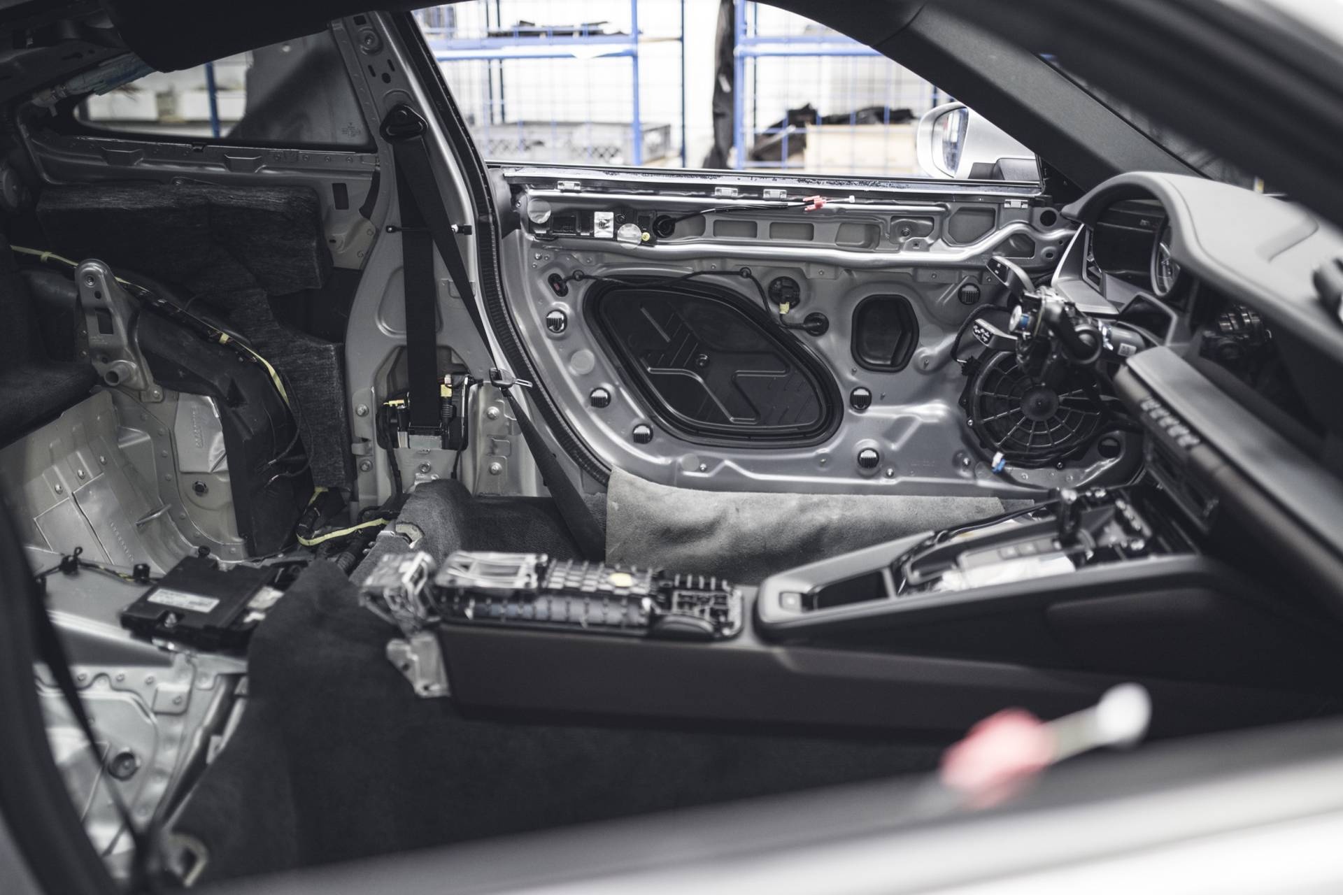 Porsche 911 lot xac man nhan voi goi do TechArt anh 22