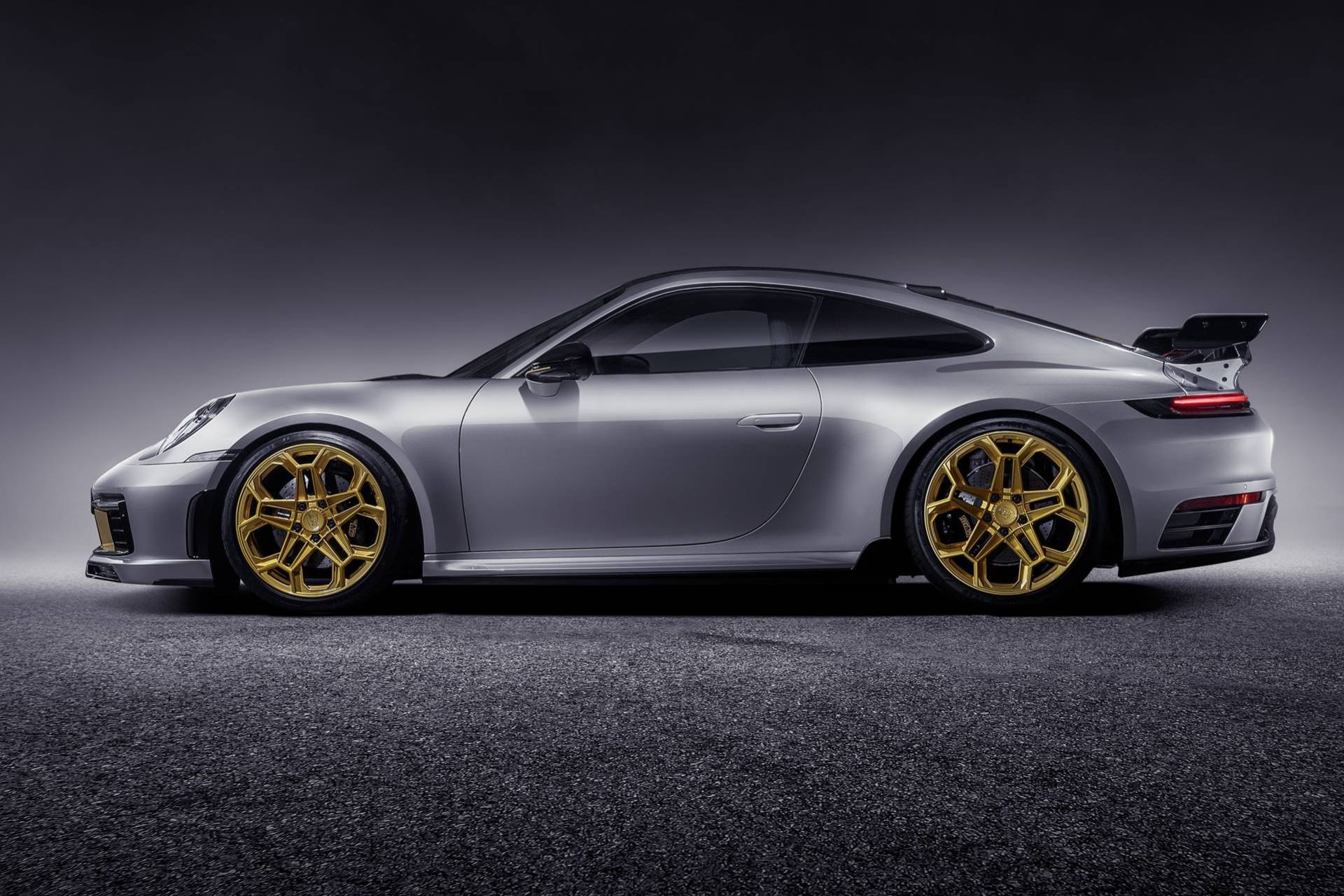 Porsche 911 lot xac man nhan voi goi do TechArt anh 8