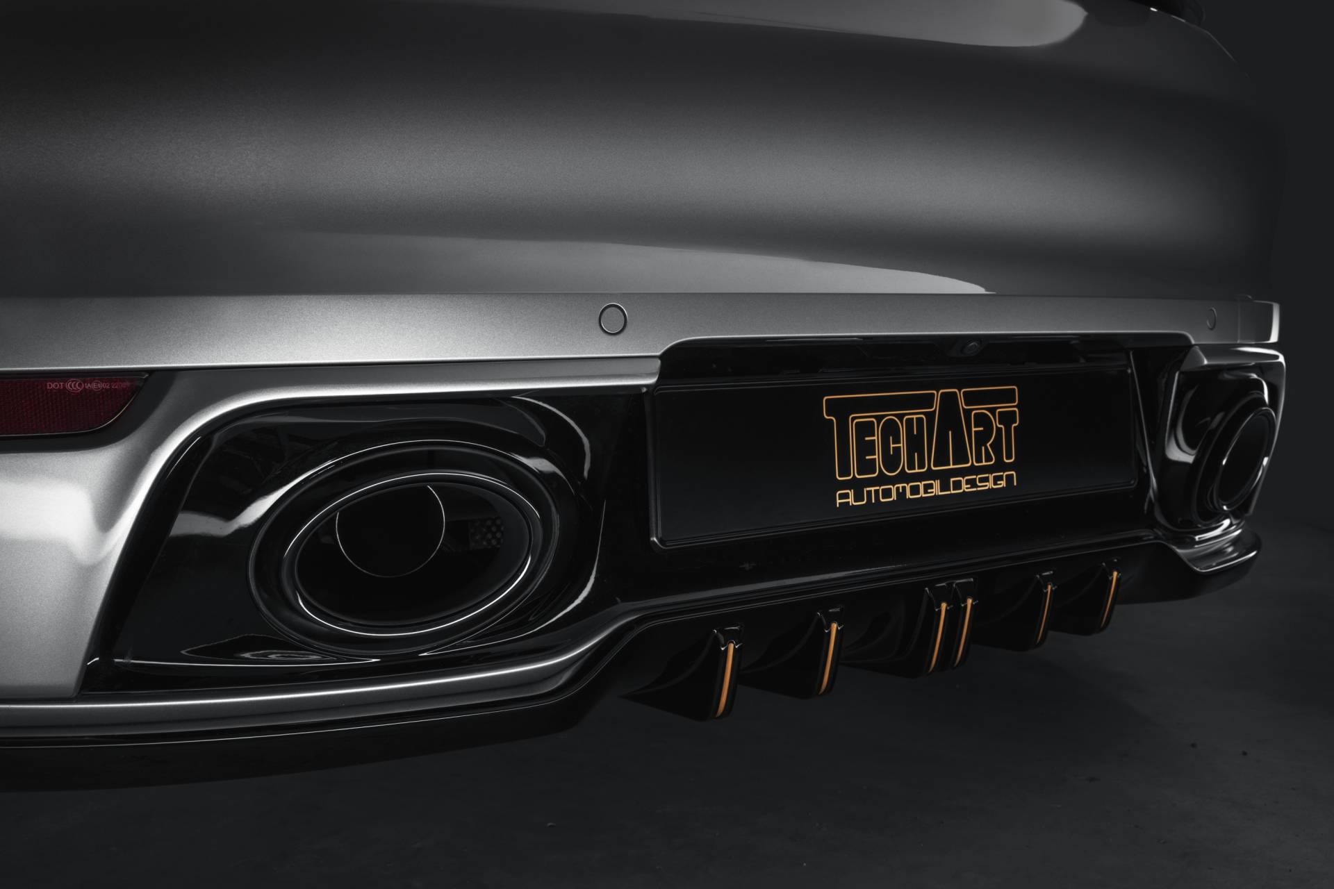 Porsche 911 lot xac man nhan voi goi do TechArt anh 25