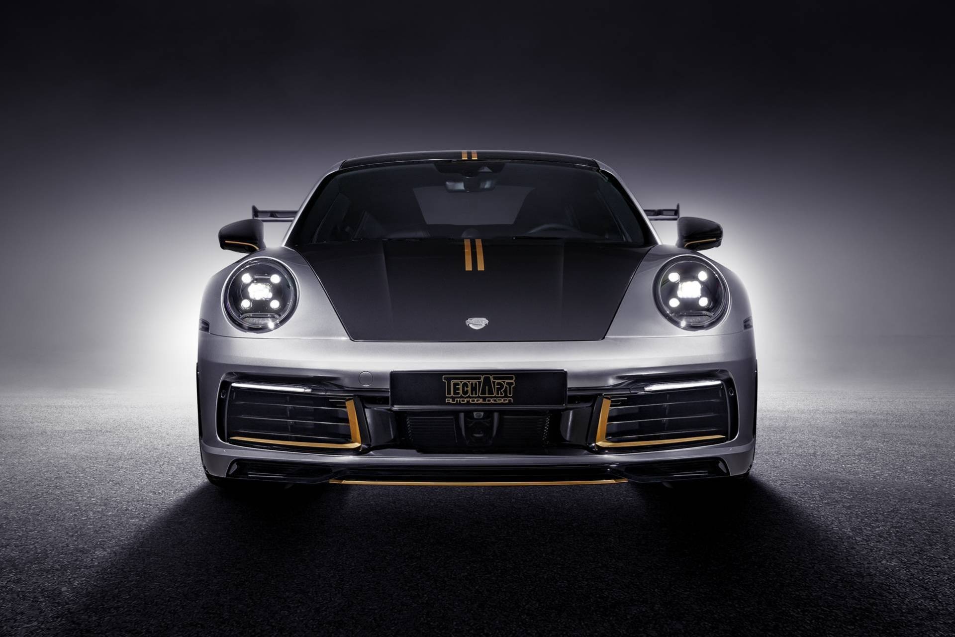 Porsche 911 lot xac man nhan voi goi do TechArt anh 10