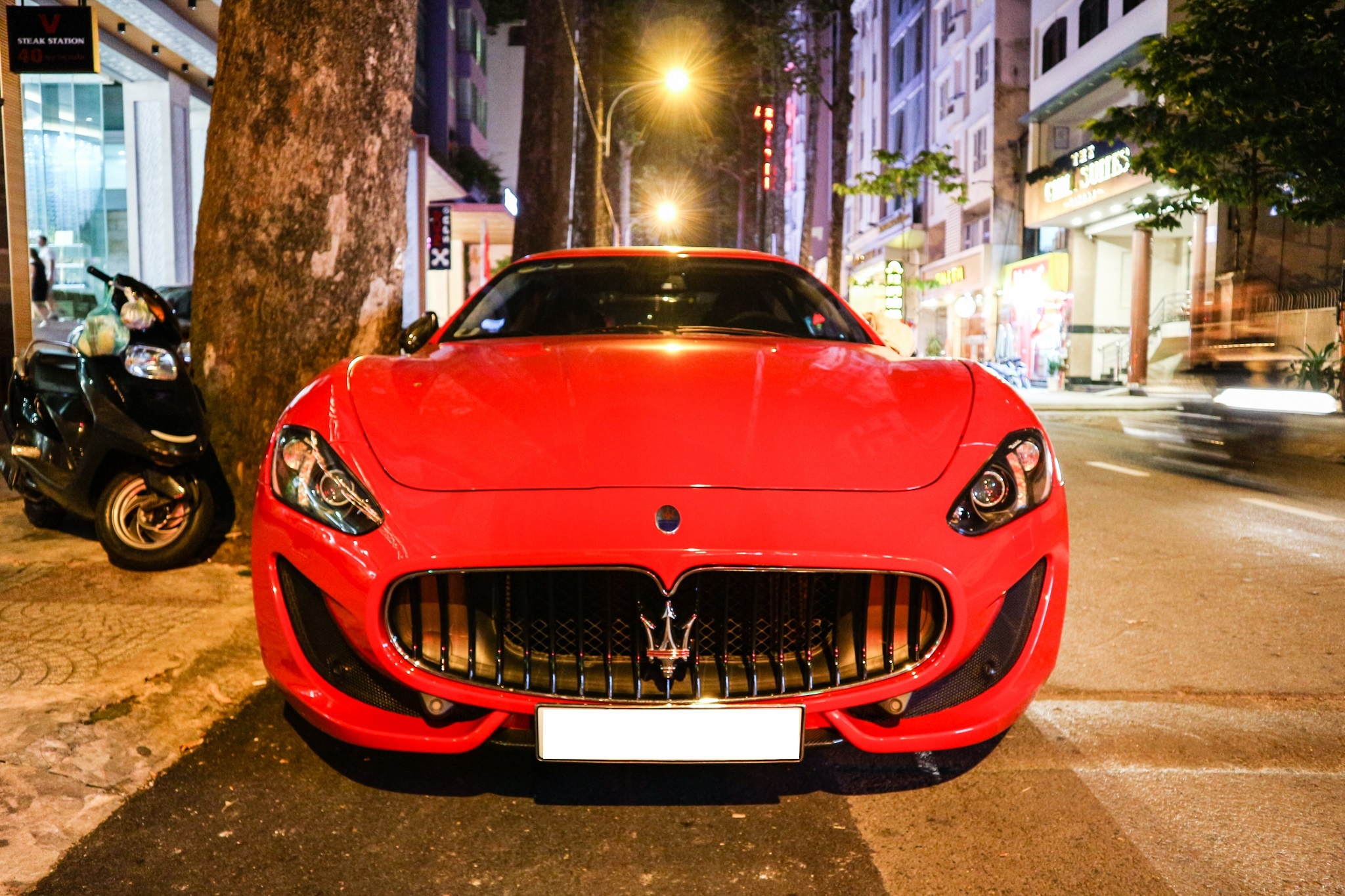 Maserati GranTurismo Sport mau do hang hiem o VN anh 2