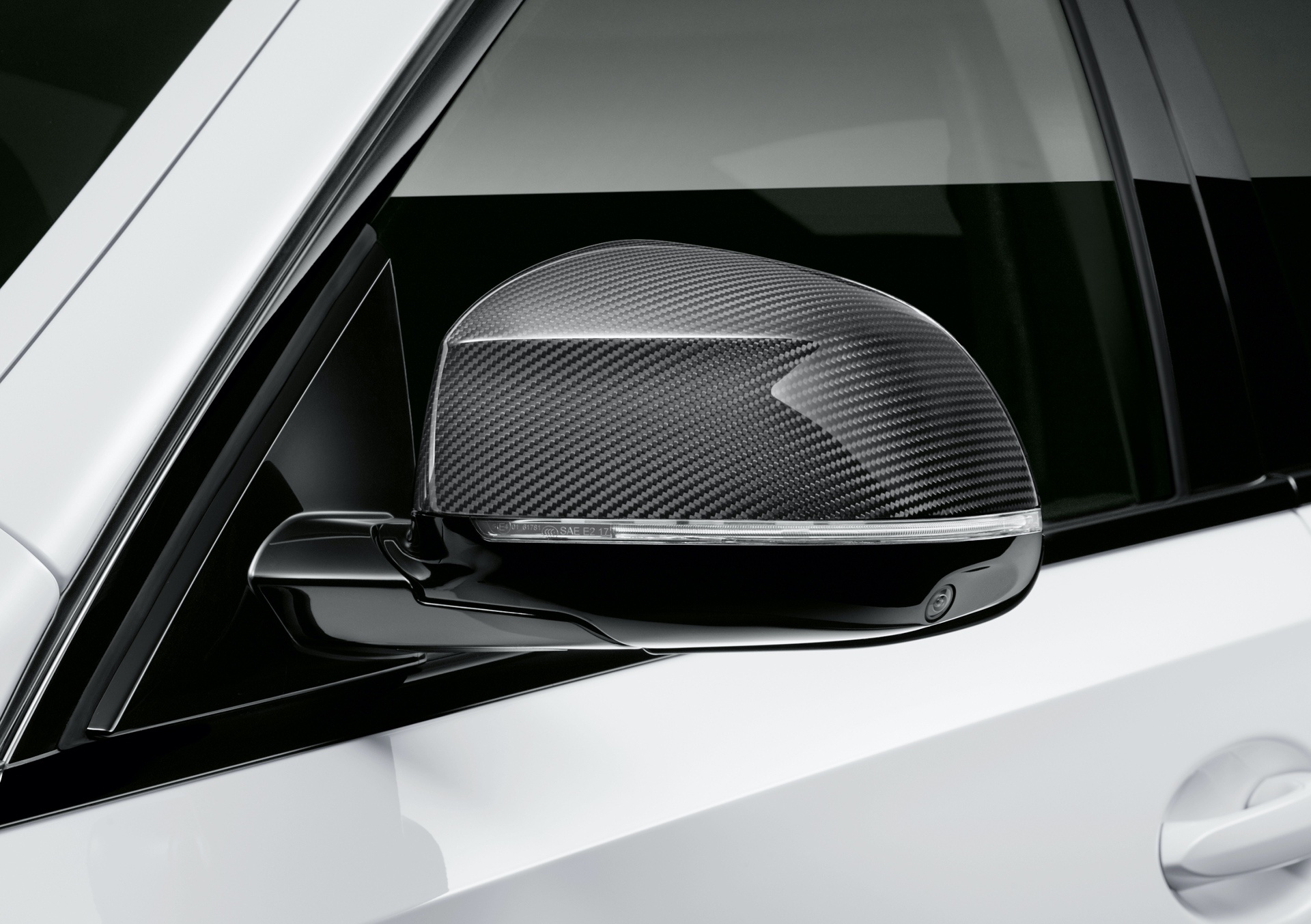 BMW X6 co them ban nang cap ngoai hinh anh 6