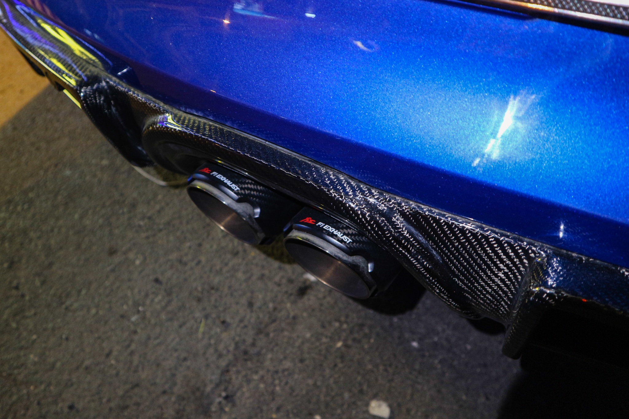 Can canh Porsche Cayman do phong cach GT4 anh 8