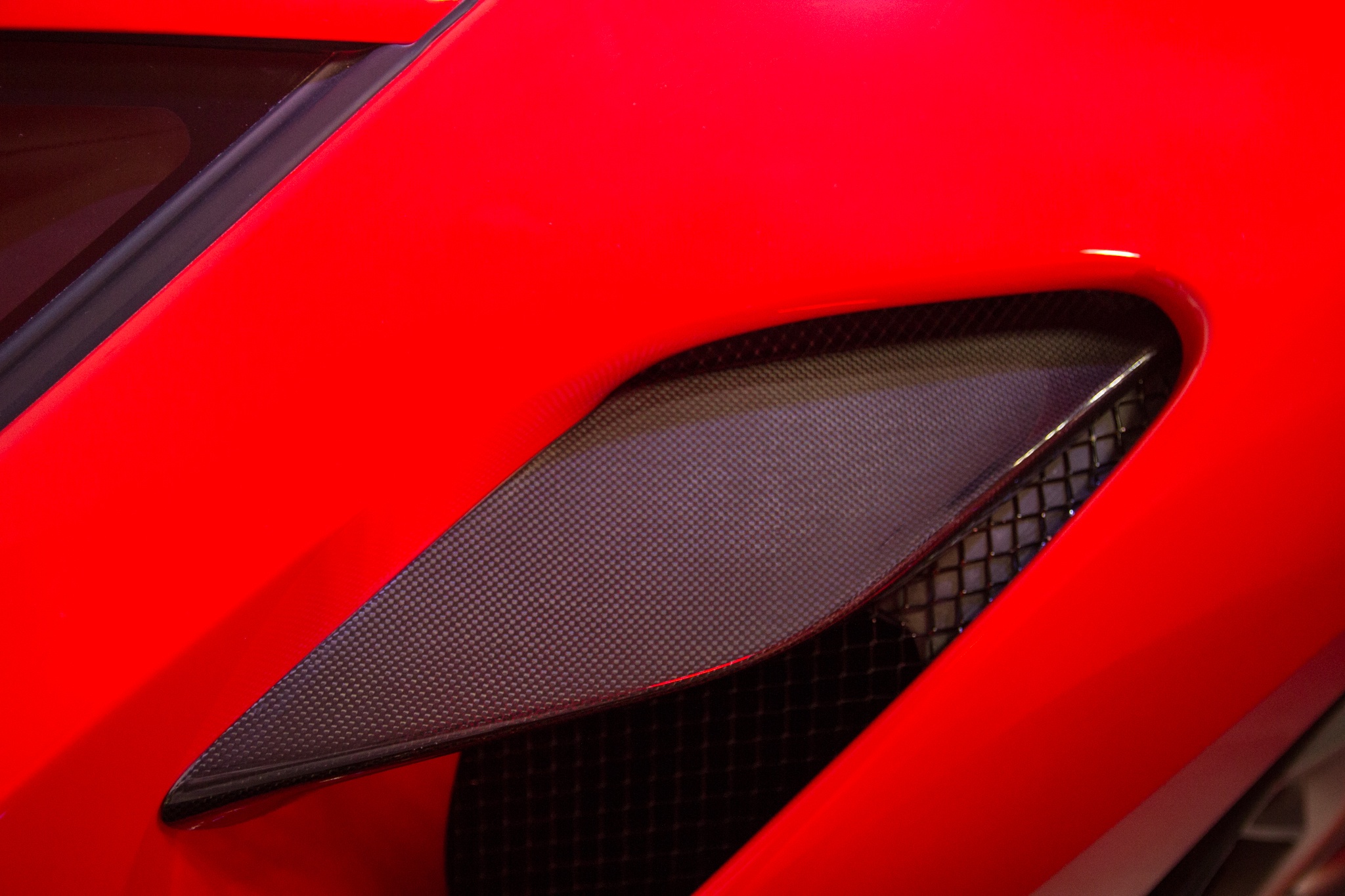 Ferrari F8 Tributo dau tien cap ben VN anh 6