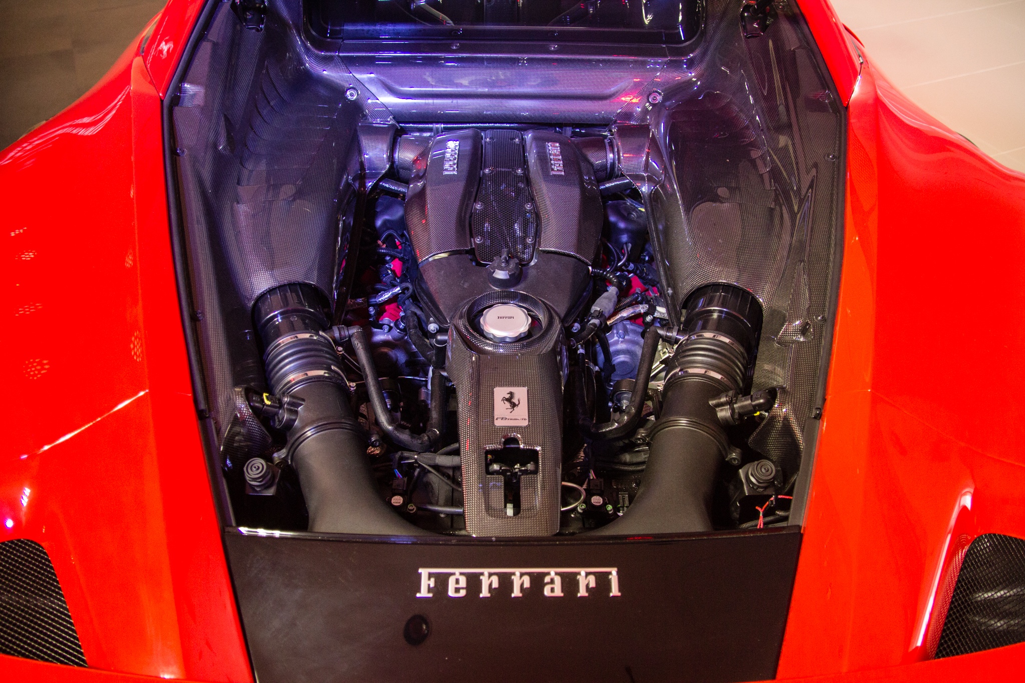 Ferrari F8 Tributo dau tien cap ben VN anh 14