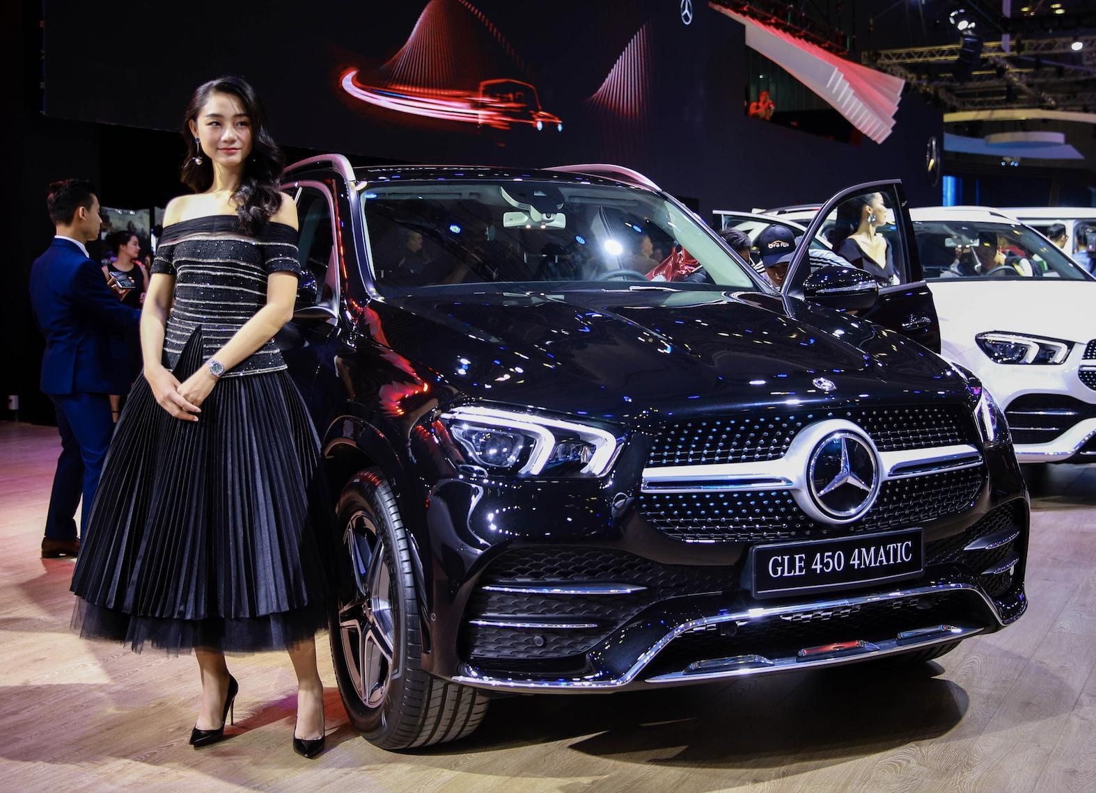 Mercedes - ong lon tai VMS 2019 hinh anh